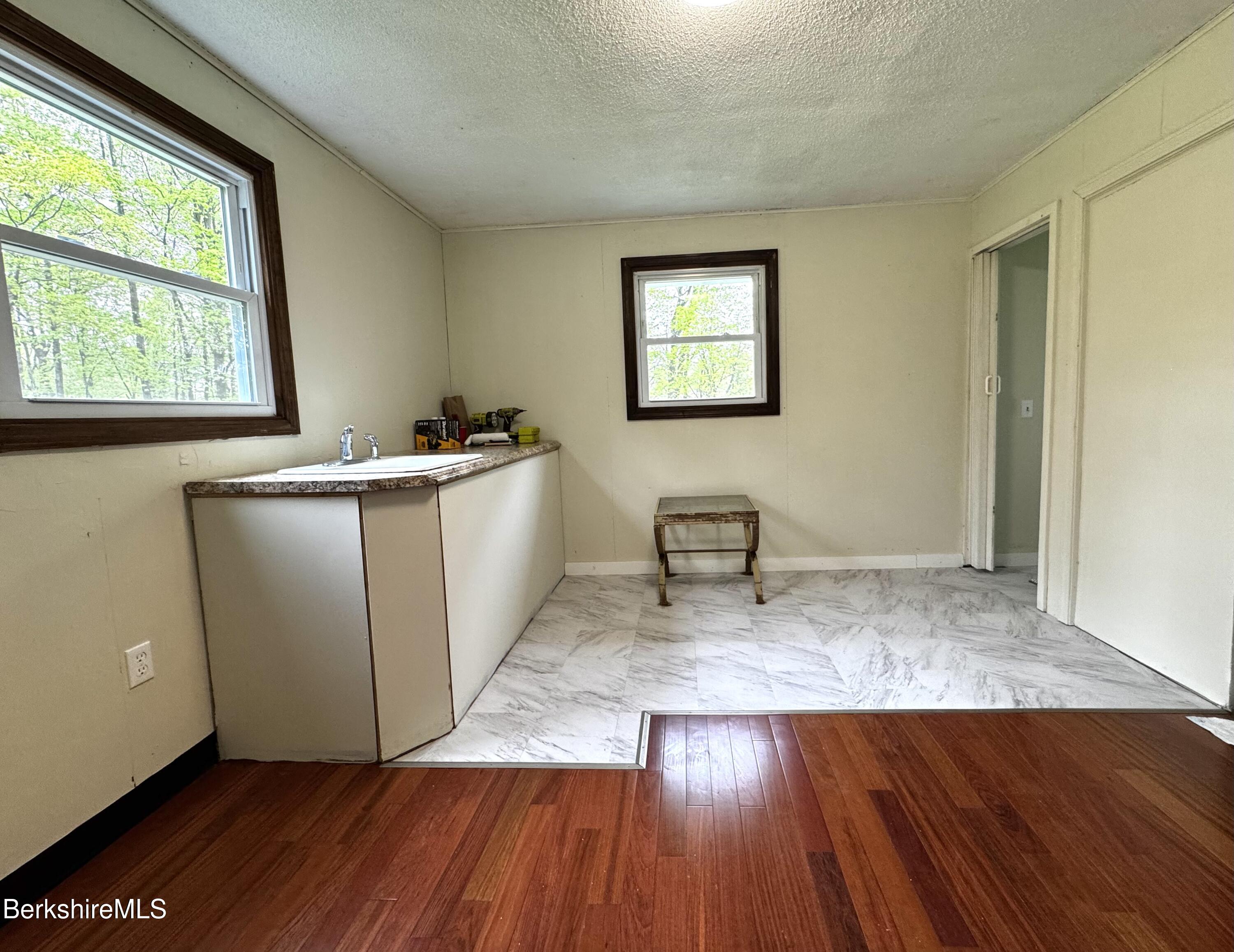 732 Main St, Becket, Massachusetts image 25
