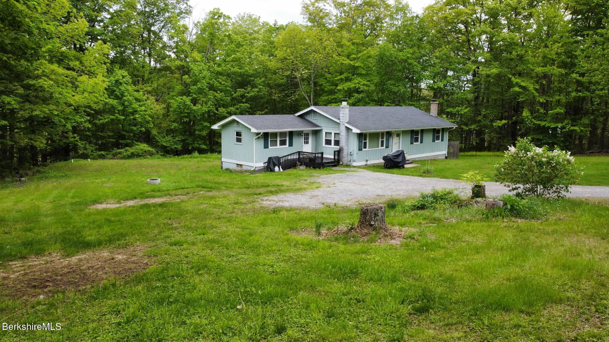 732 Main St, Becket, Massachusetts image 4