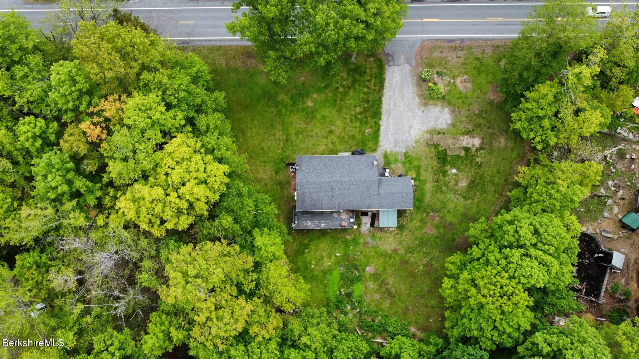 732 Main St, Becket, Massachusetts image 37