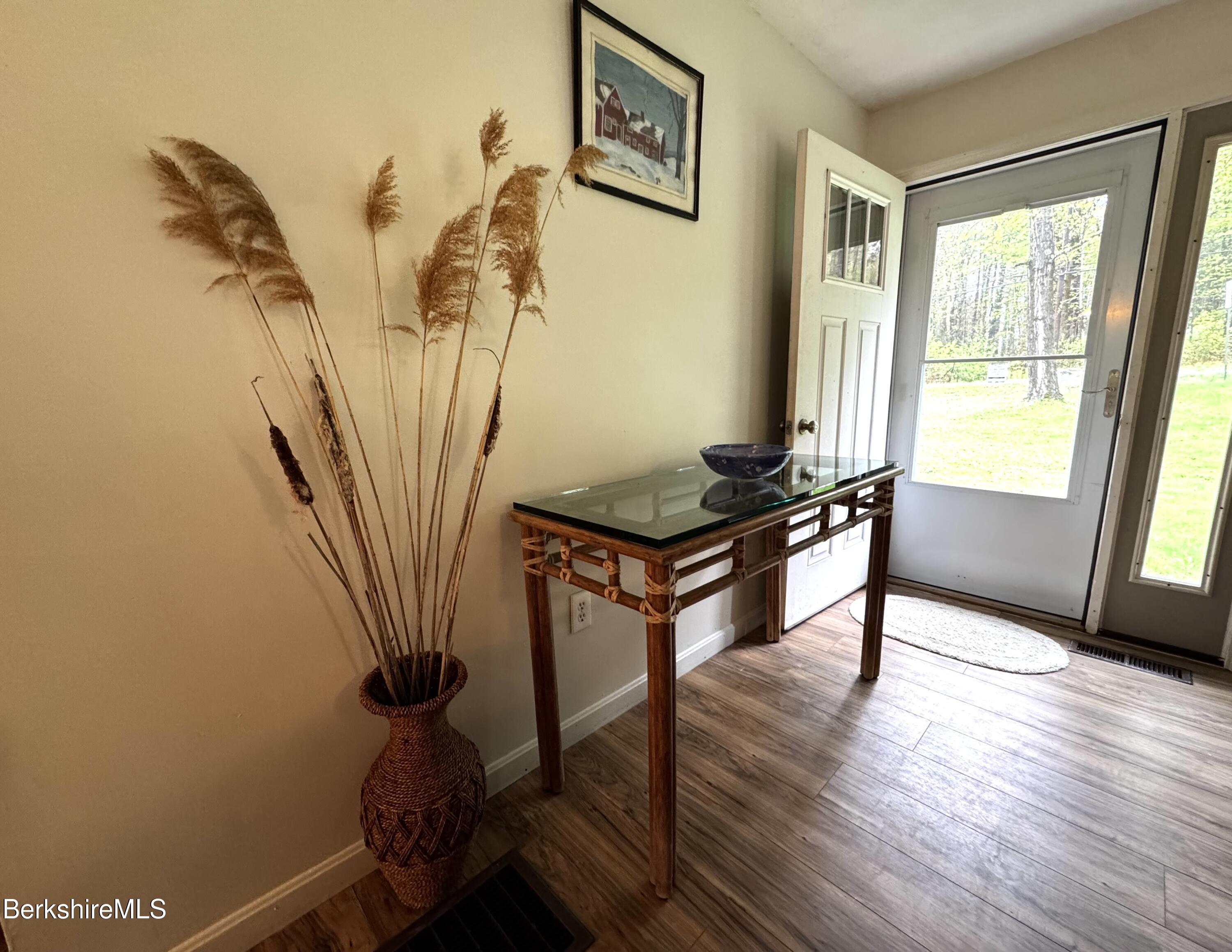 732 Main St, Becket, Massachusetts image 7