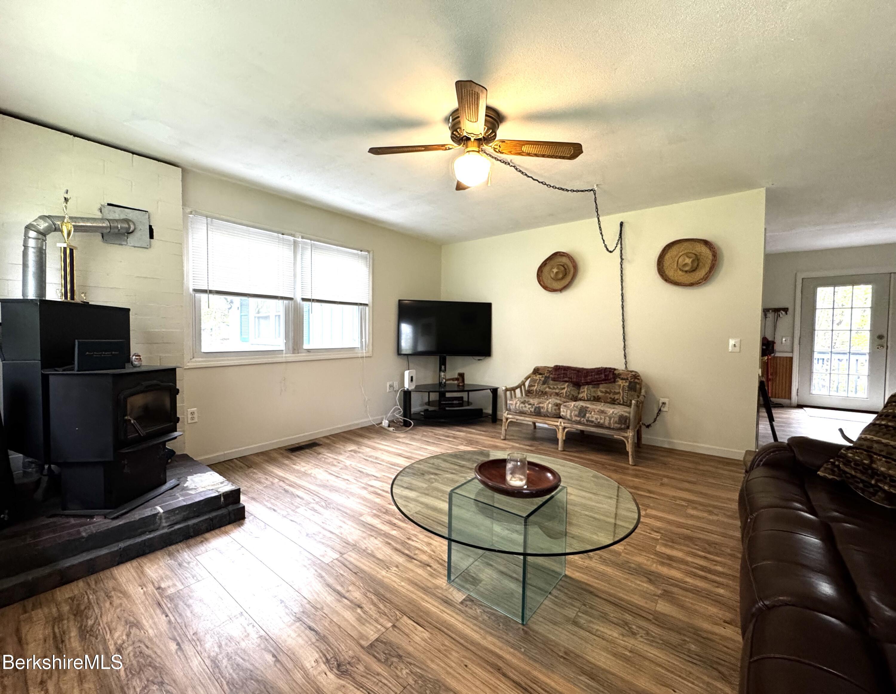 732 Main St, Becket, Massachusetts image 12