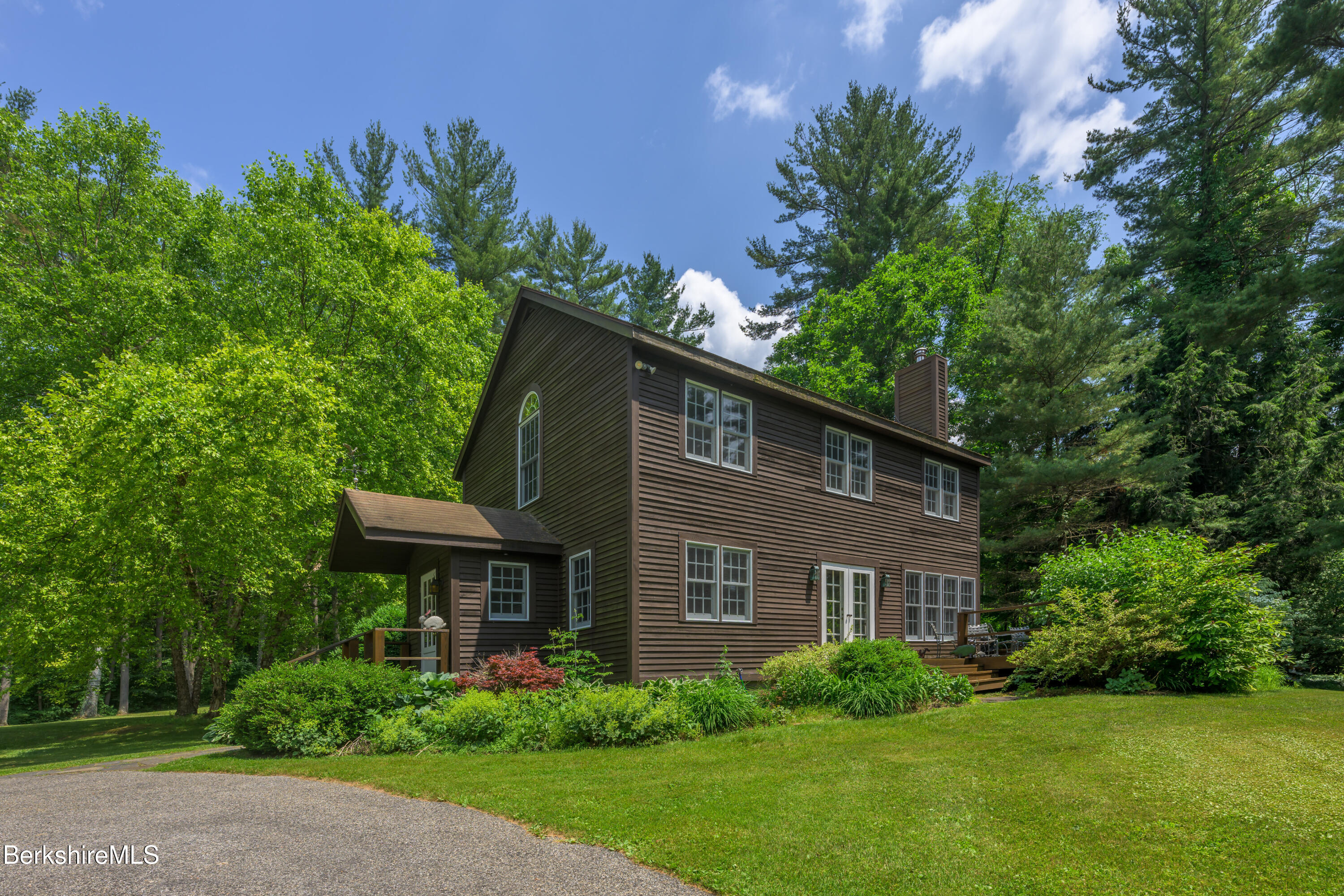 531 Cone Hill Rd, Richmond, Massachusetts image 2