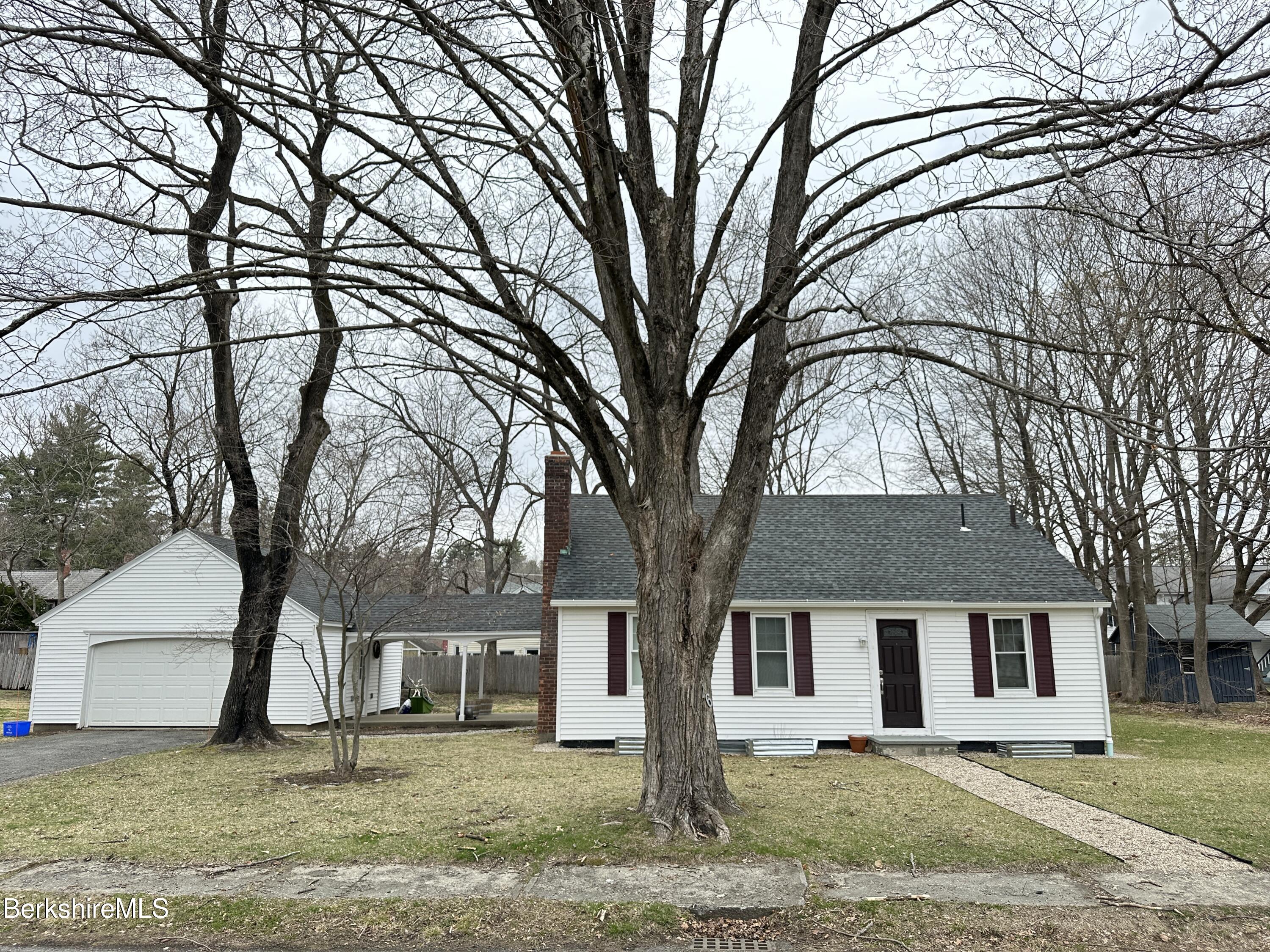 26 Manville St, Great Barrington, Massachusetts image 10