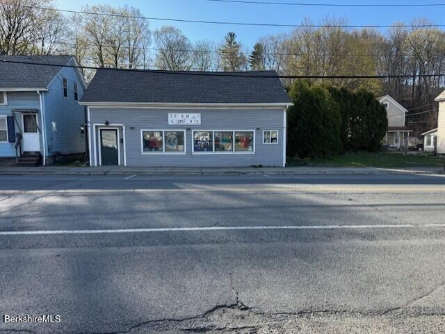 56-58 Columbia St, Adams, Massachusetts image 13