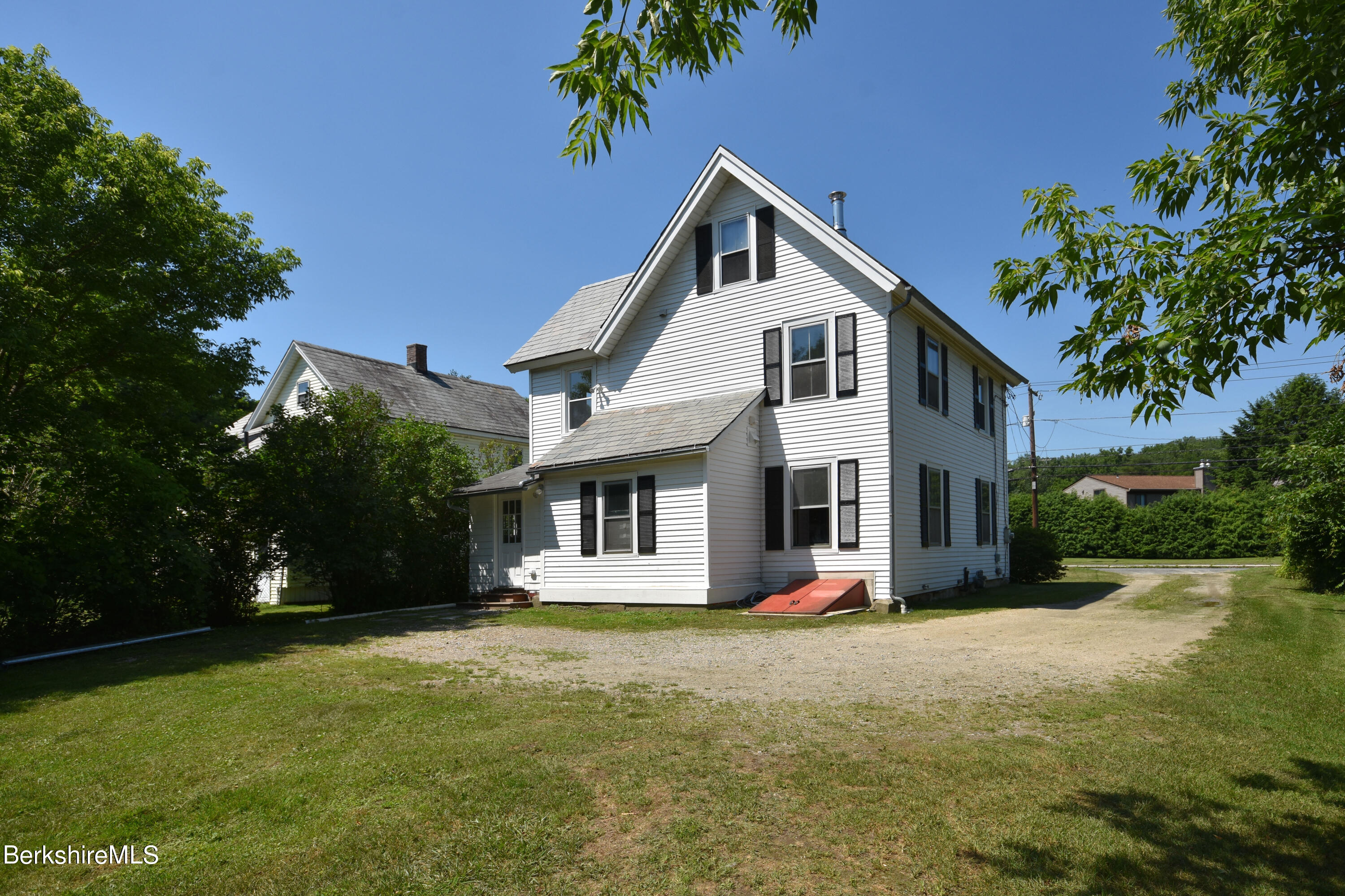 464 North St, Williamstown, Massachusetts image 7