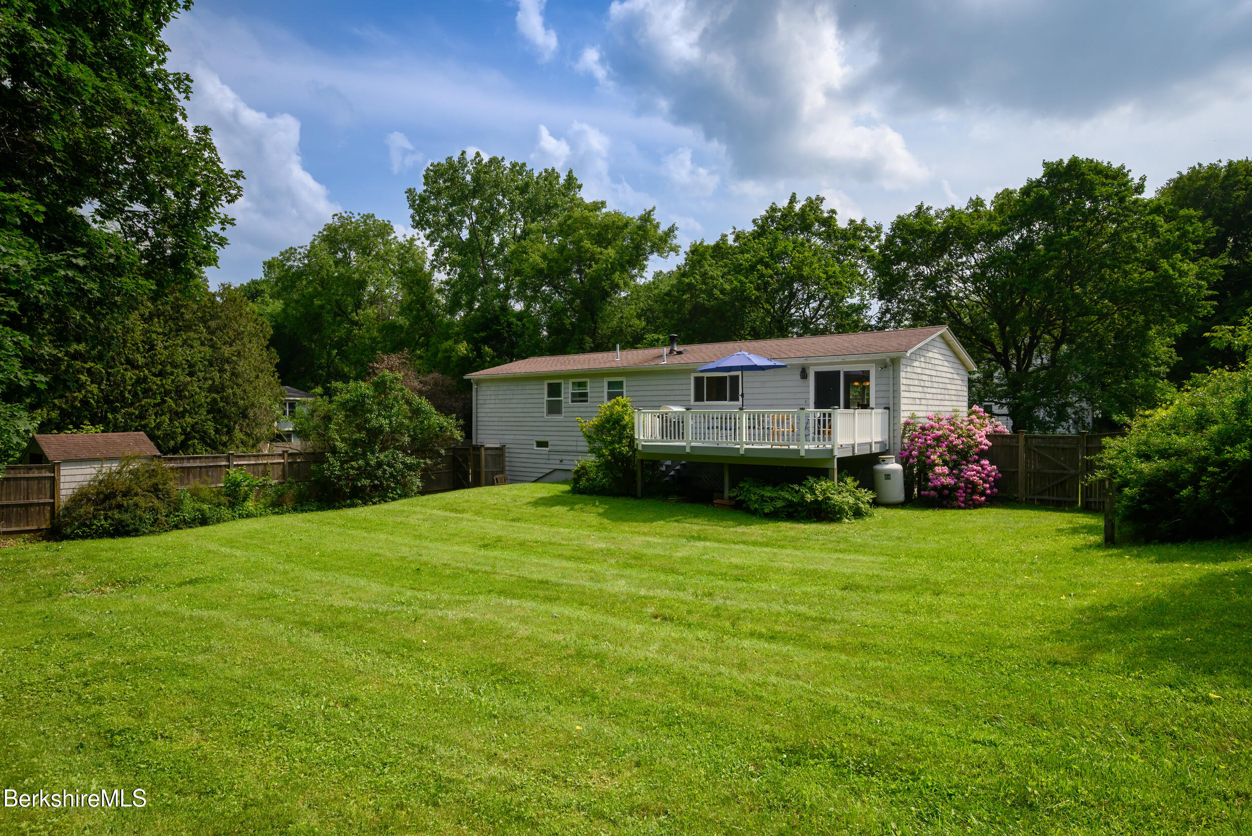 20 Woodlawn Dr, Williamstown, Massachusetts image 4