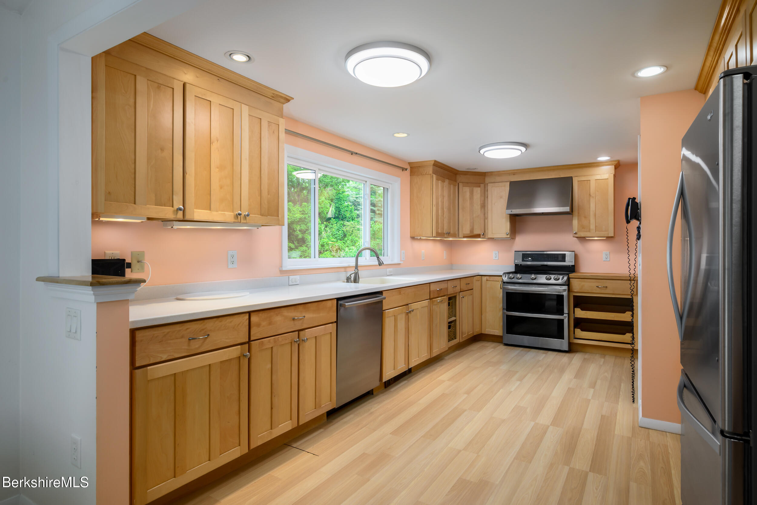 20 Woodlawn Dr, Williamstown, Massachusetts image 11