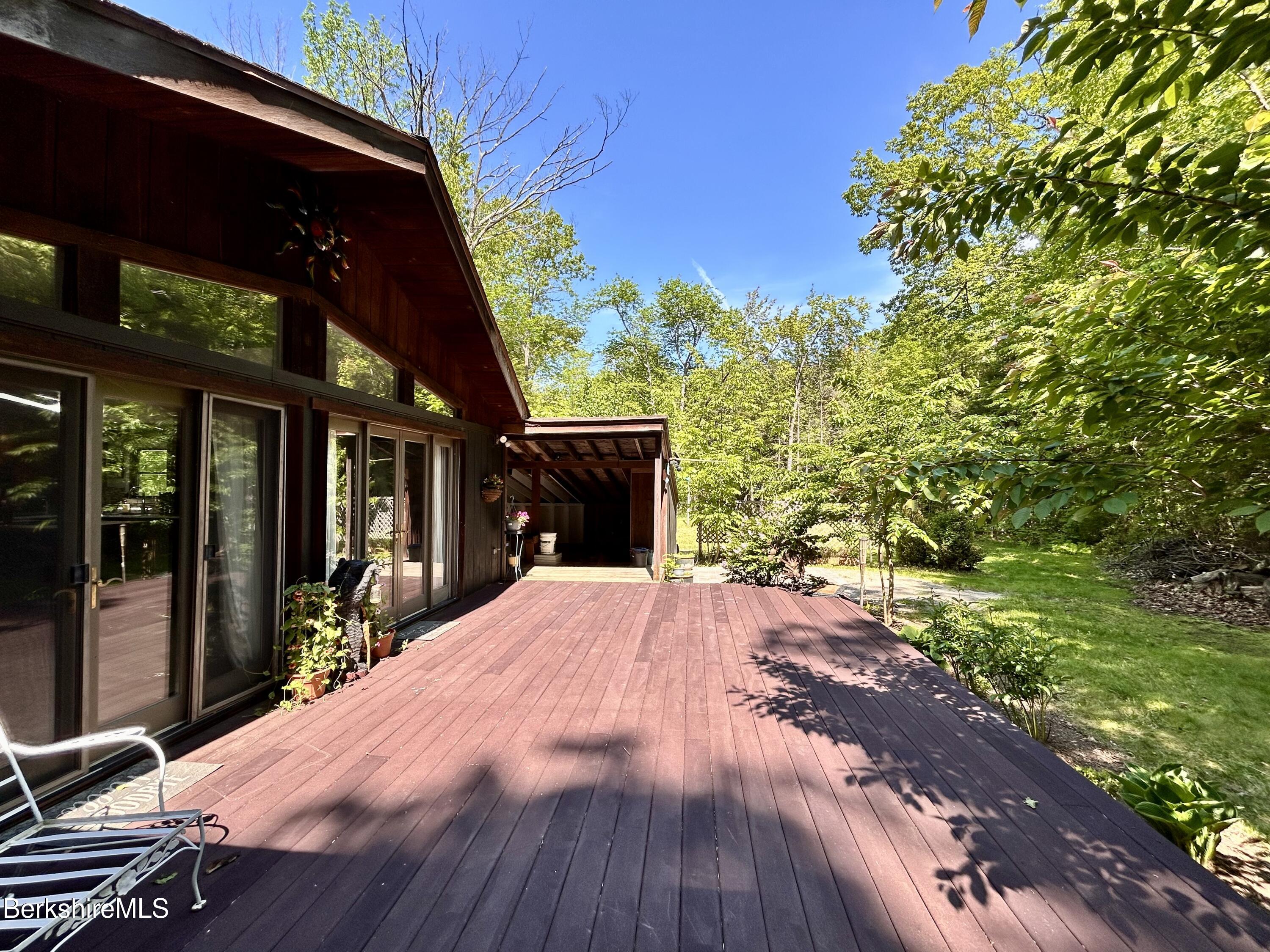 305 Shadow Ln, Sandisfield, Massachusetts image 27