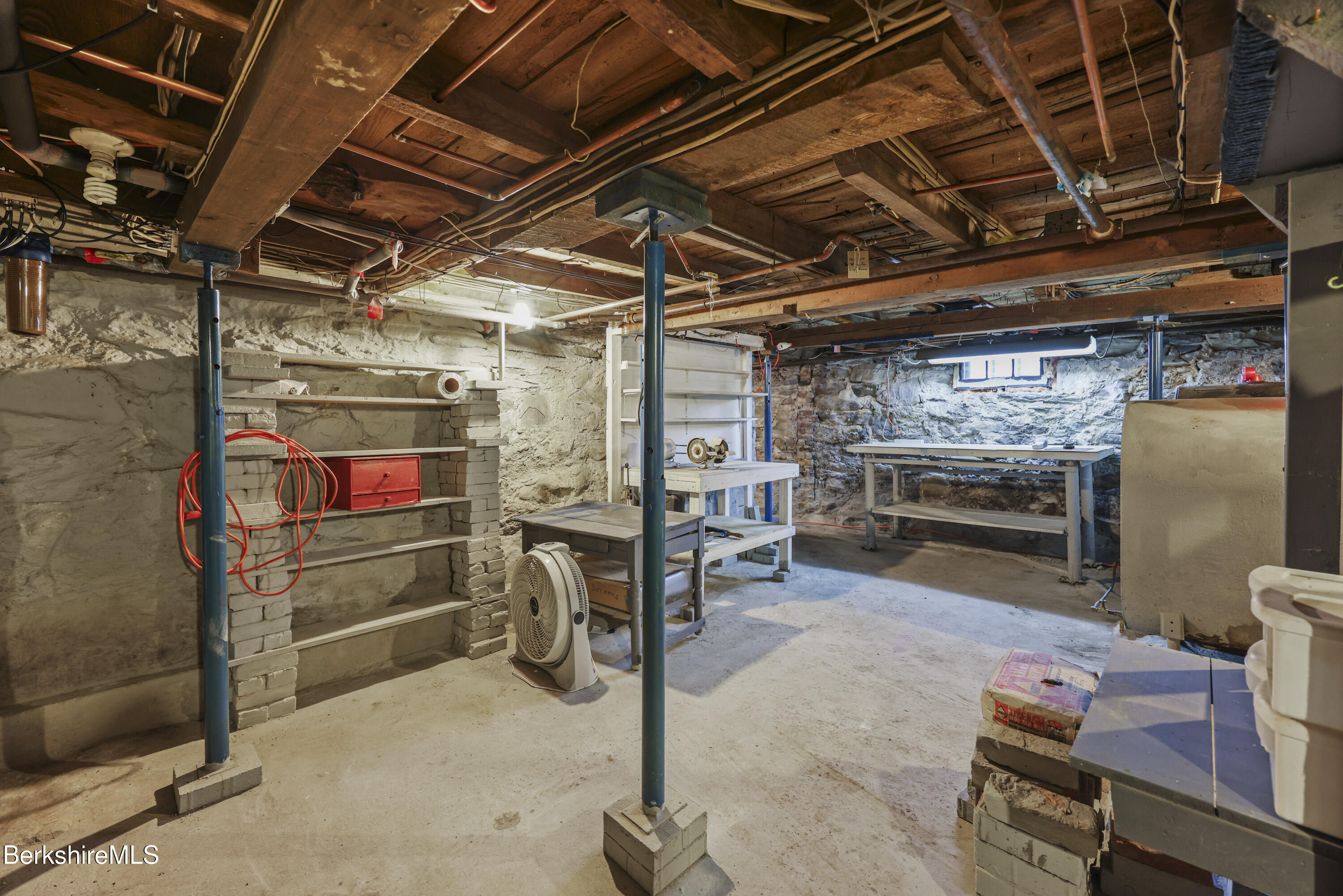 1400 Wells Rd, Cheshire, Massachusetts image 25