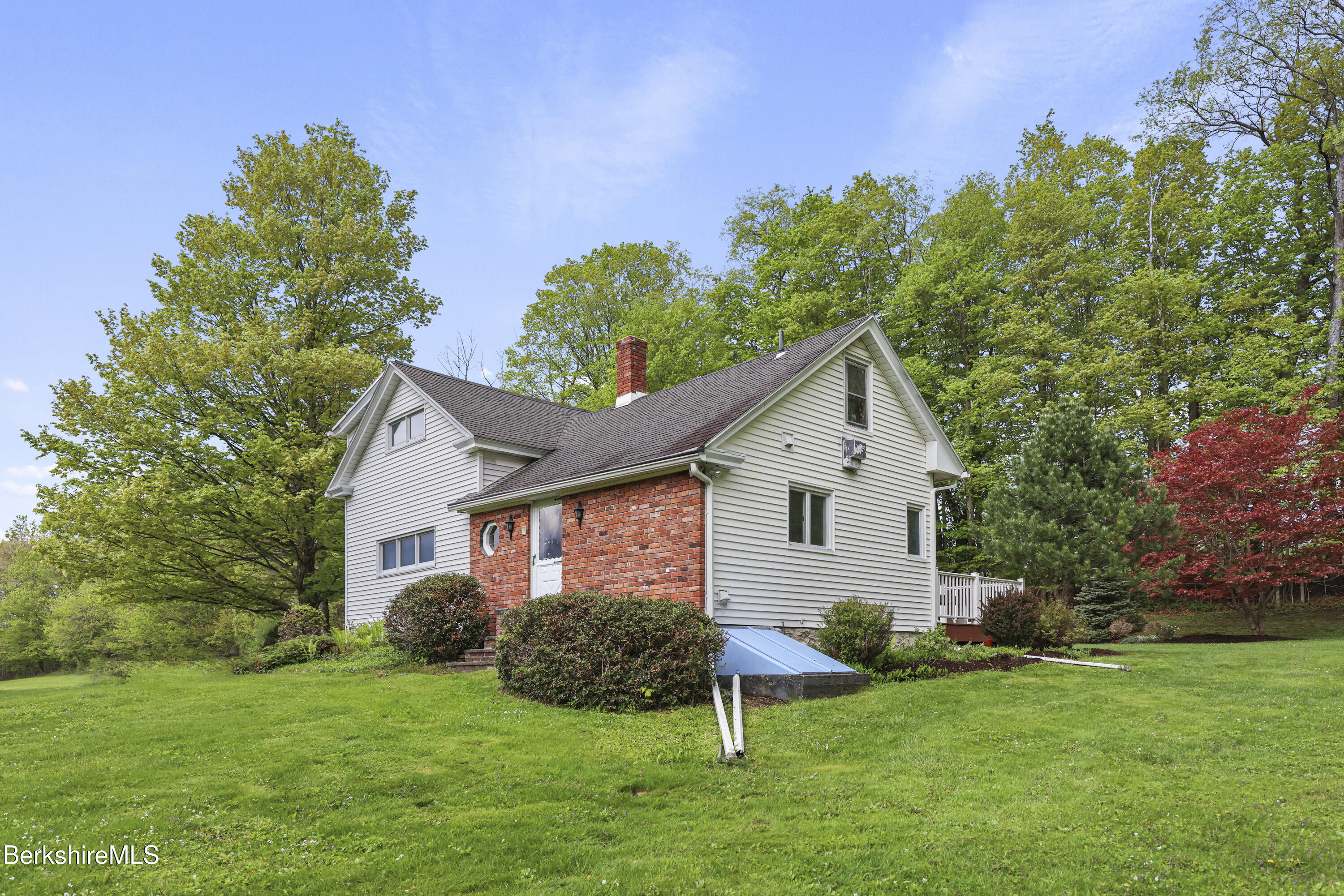 1400 Wells Rd, Cheshire, Massachusetts image 30