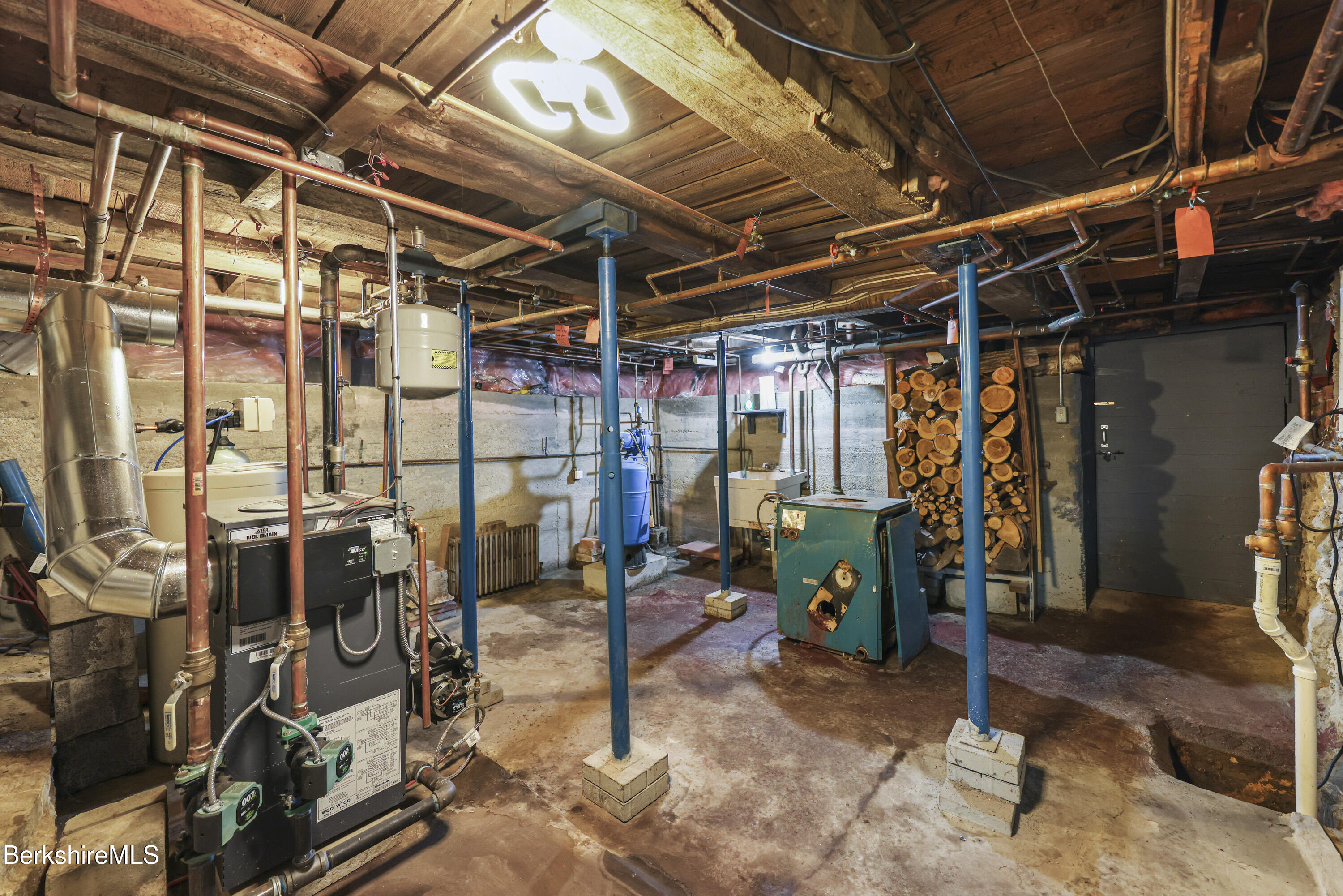1400 Wells Rd, Cheshire, Massachusetts image 28