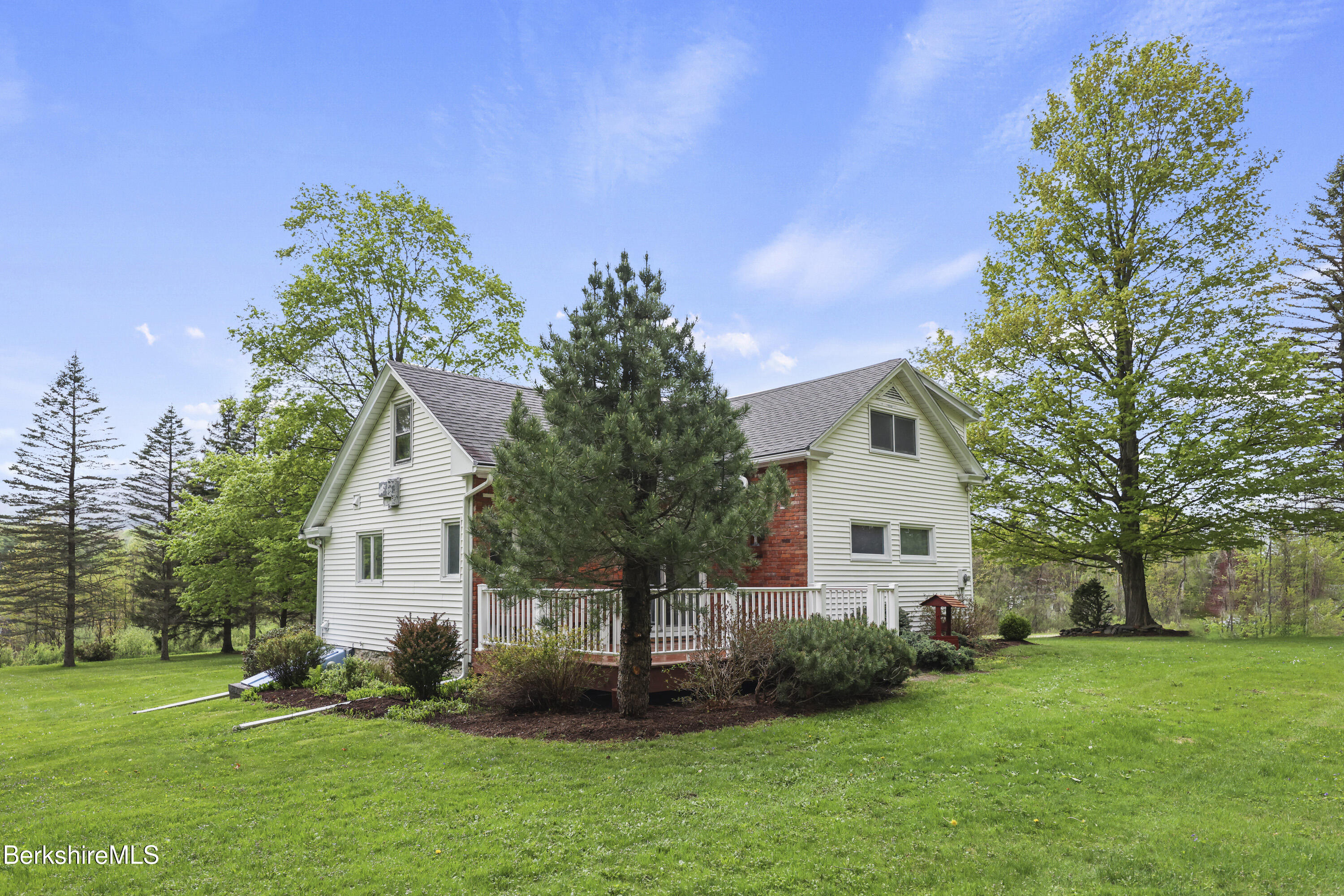 1400 Wells Rd, Cheshire, Massachusetts image 1