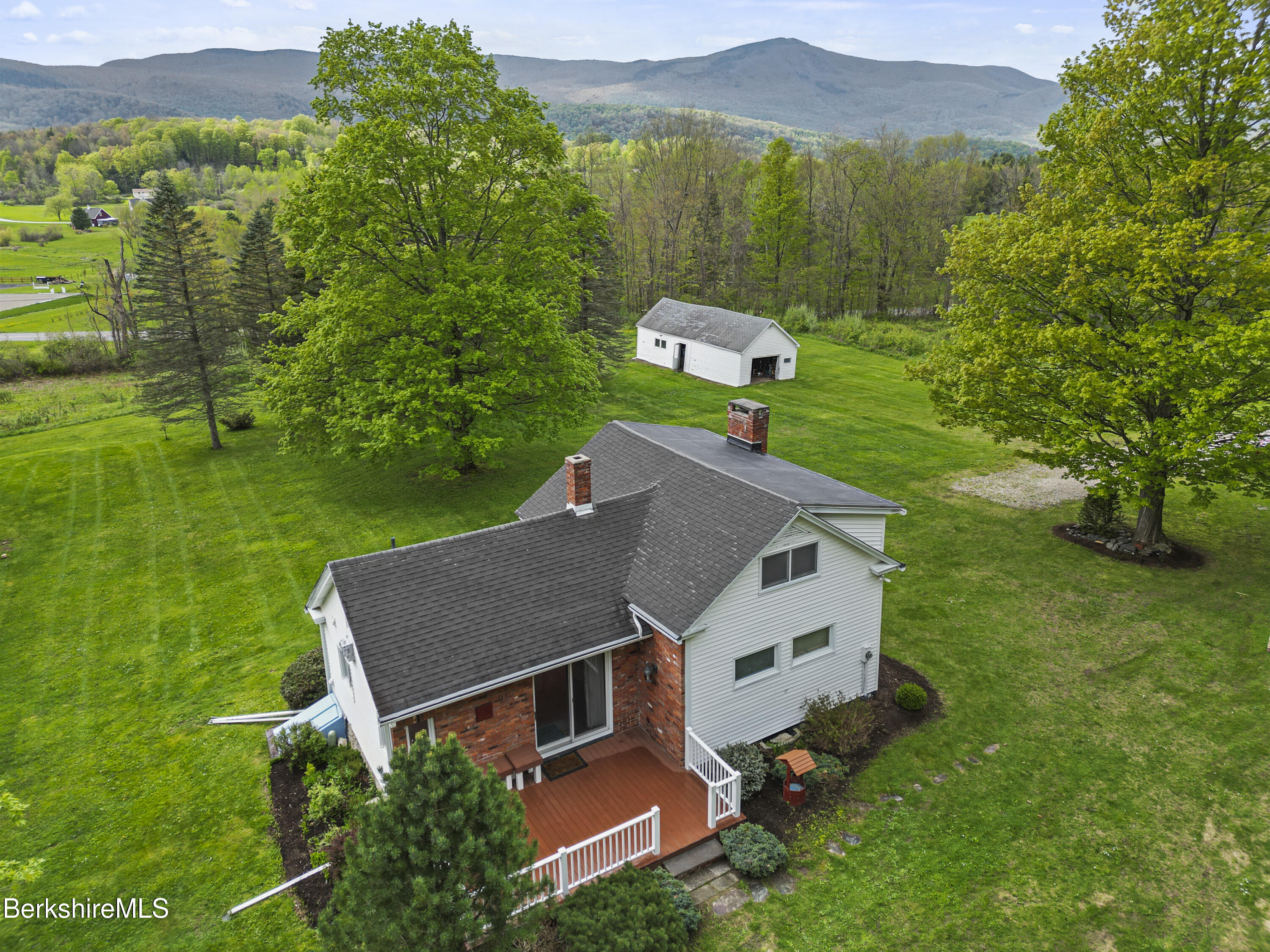 1400 Wells Rd, Cheshire, Massachusetts image 38