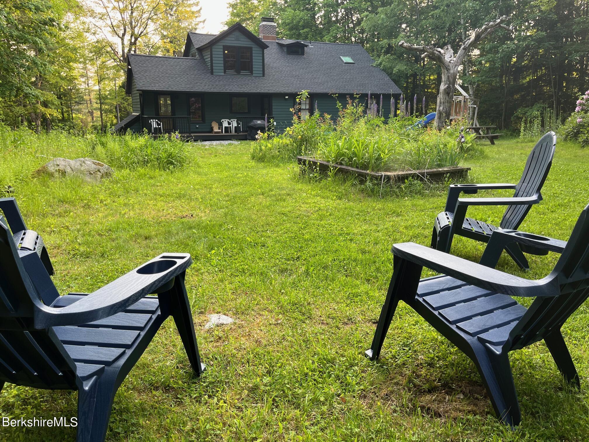 Norfolk, Connecticut 06058, United States, 4 Bedrooms Bedrooms, ,2 BathroomsBathrooms,Residential,Active,70753