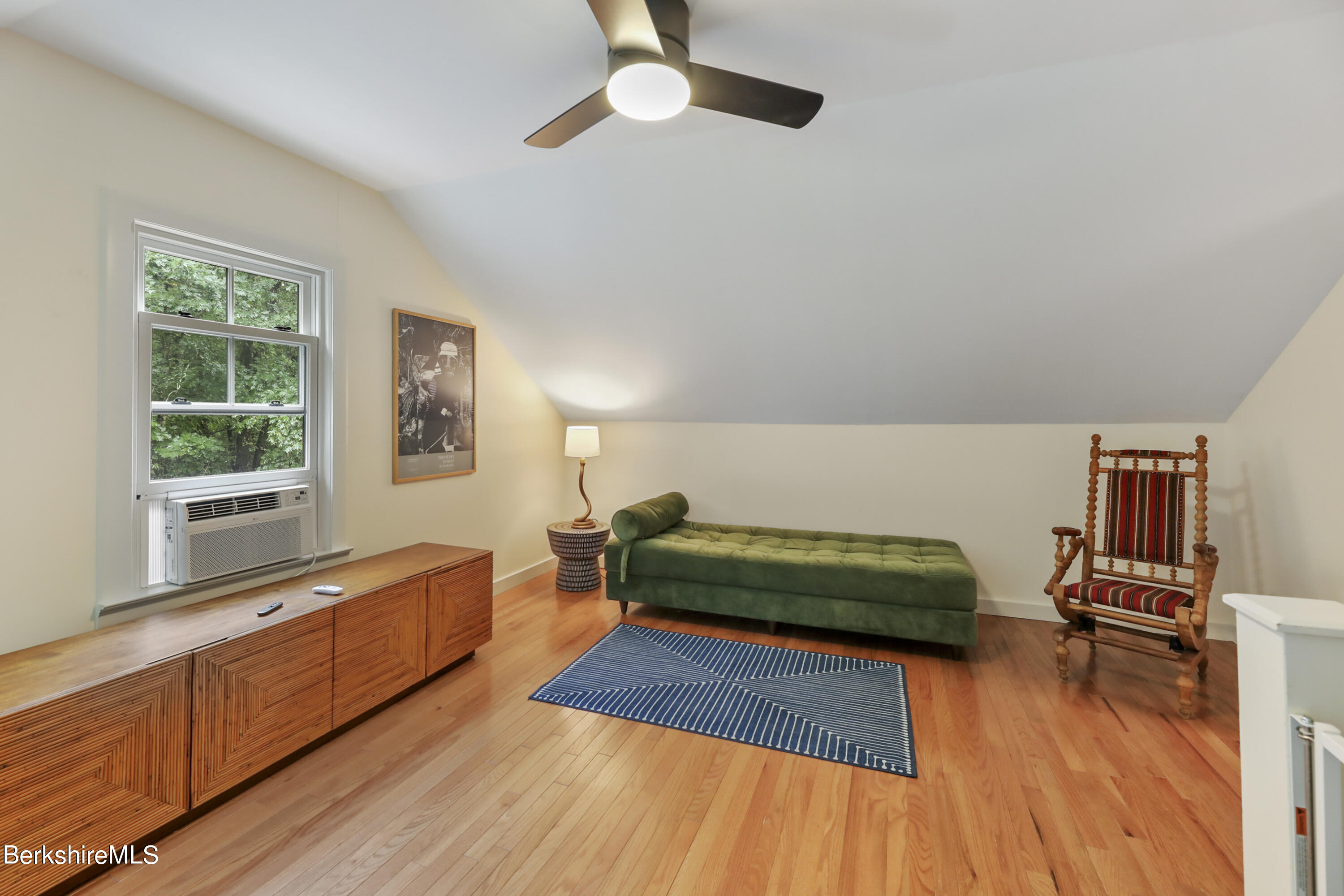 Norfolk, Connecticut 06058, United States, 4 Bedrooms Bedrooms, ,2 BathroomsBathrooms,Residential,Active,70753