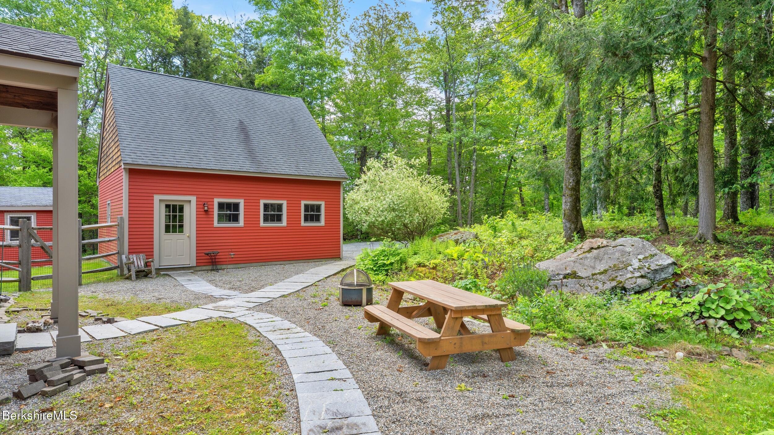 11 Jamie Ln, Sandisfield, Massachusetts image 5