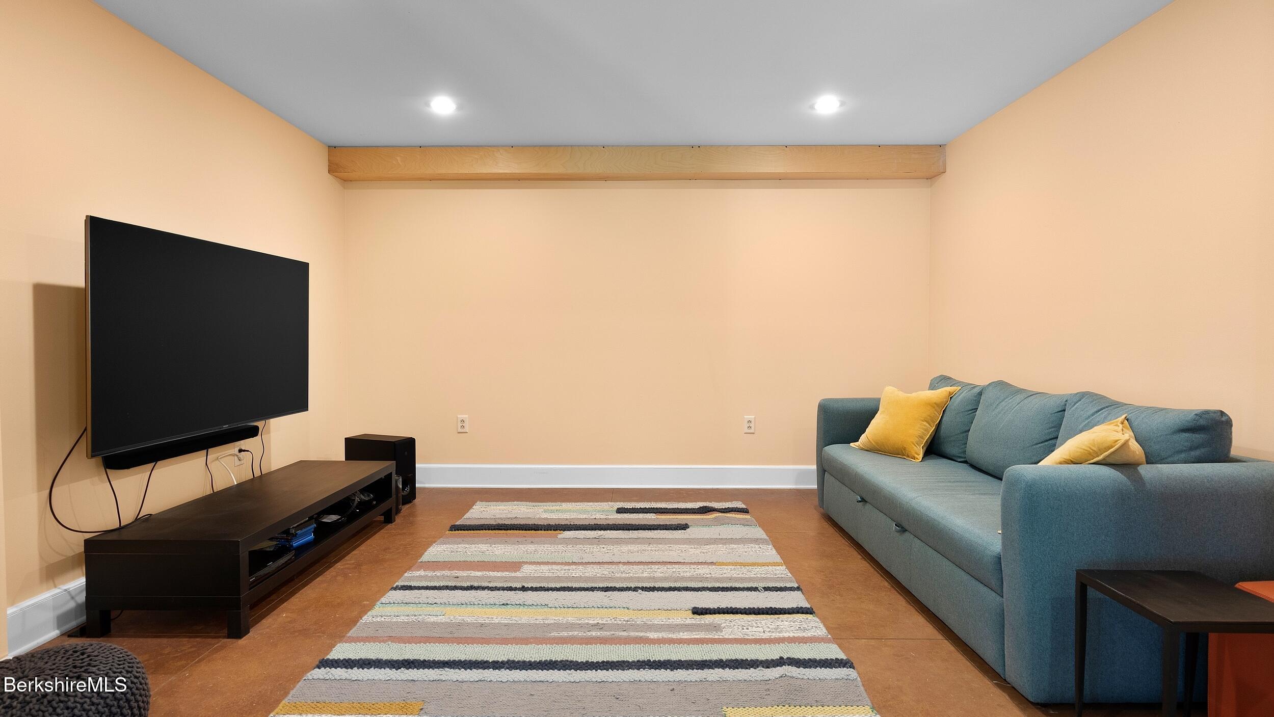 11 Jamie Ln, Sandisfield, Massachusetts image 35