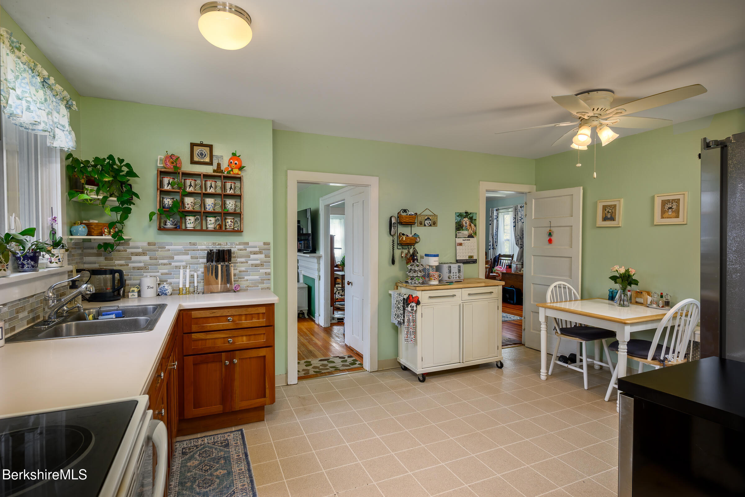 758 Hoosac Rd, Williamstown, Massachusetts image 11