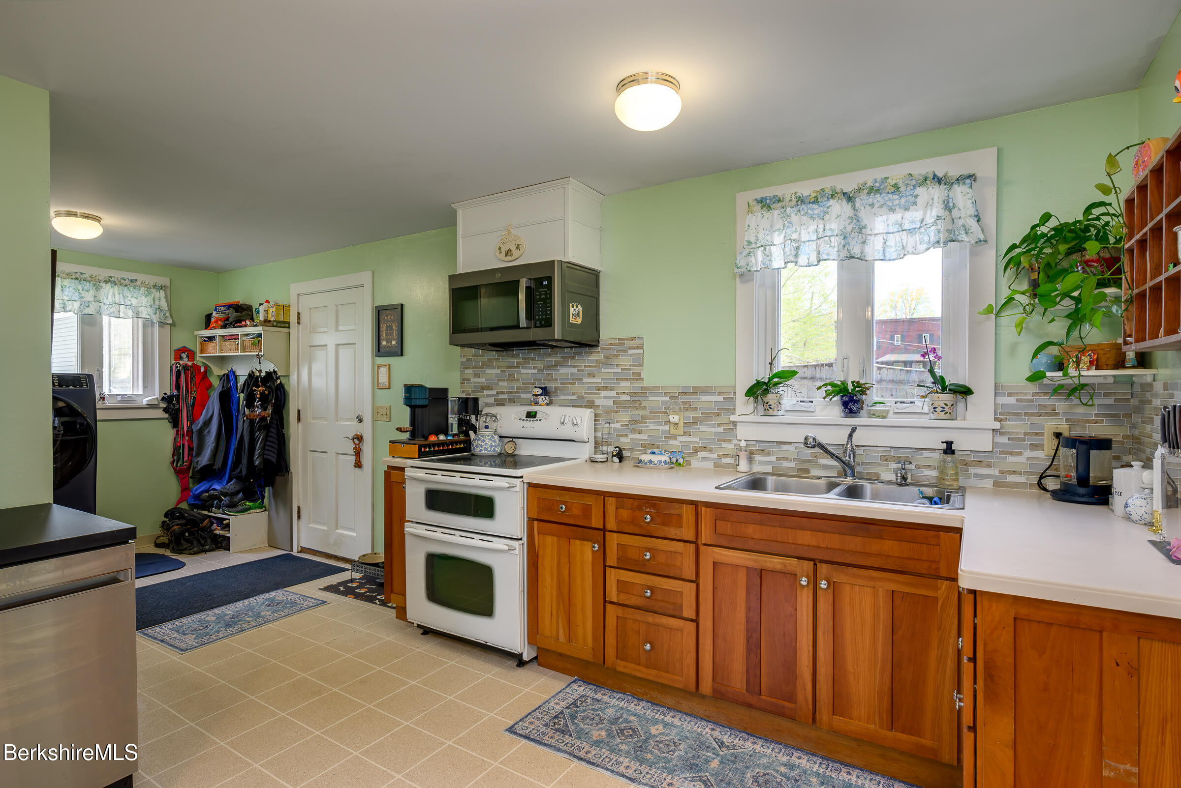 758 Hoosac Rd, Williamstown, Massachusetts image 10