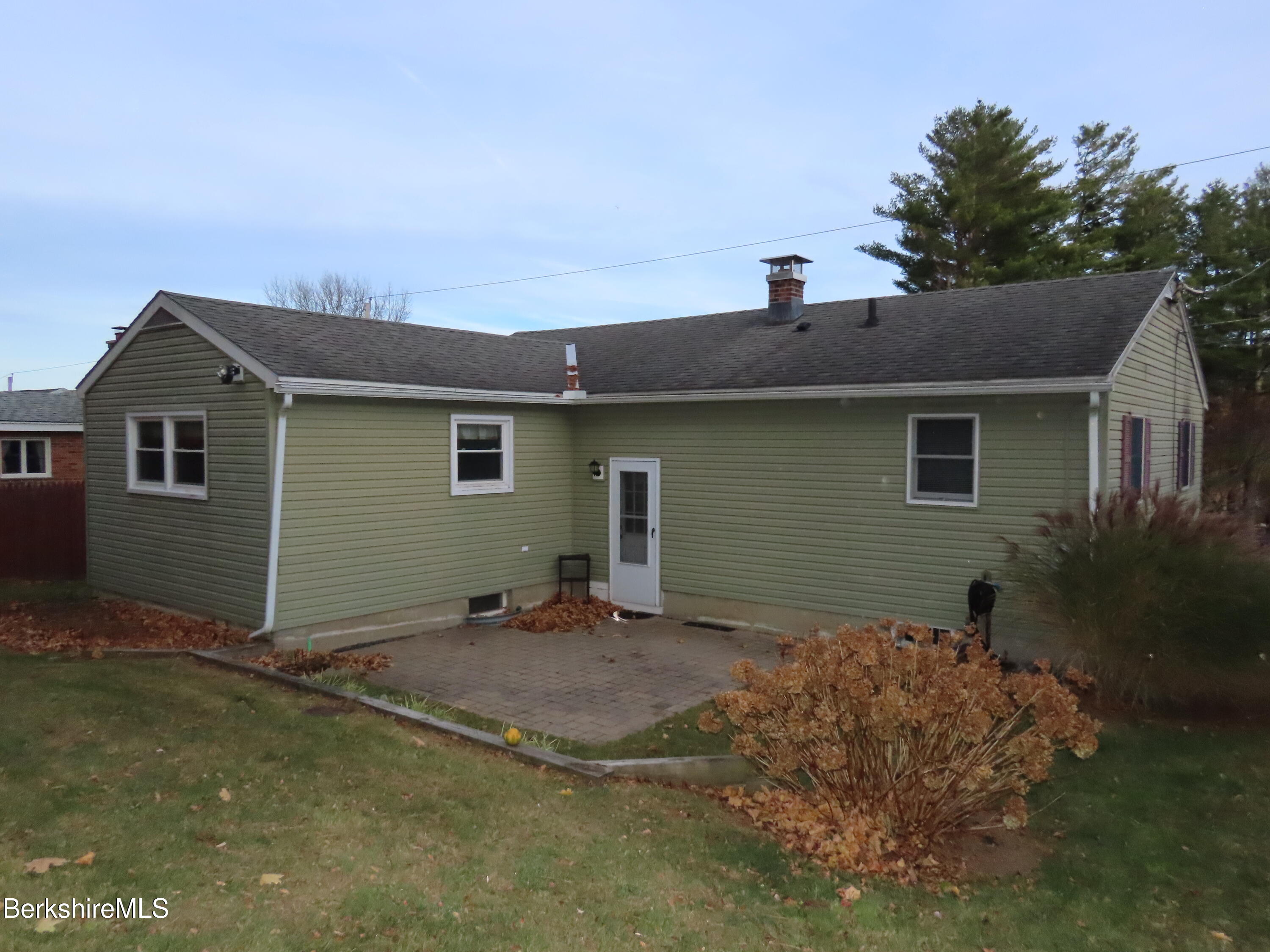 19 Highland Ave, Adams, Massachusetts image 27