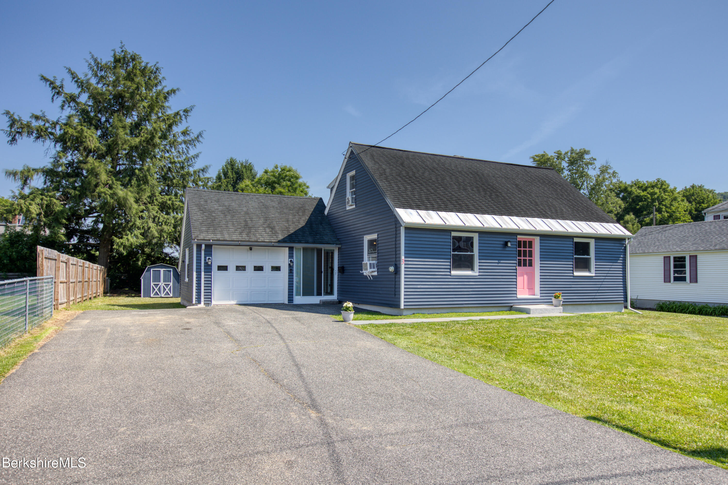 3 Reed St, Great Barrington, Massachusetts image 2