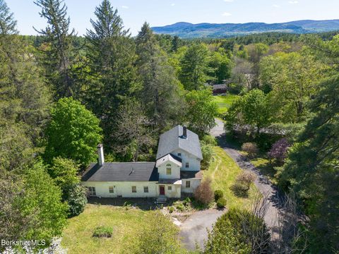 Homes For Sale - 18 Egremont Plain Rd<br/> Great Barrington, MA 01230