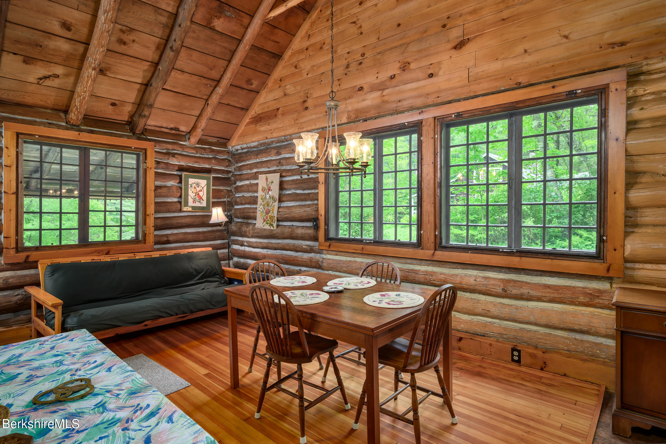 411 Bressett Rd, Williamstown, Massachusetts image 10