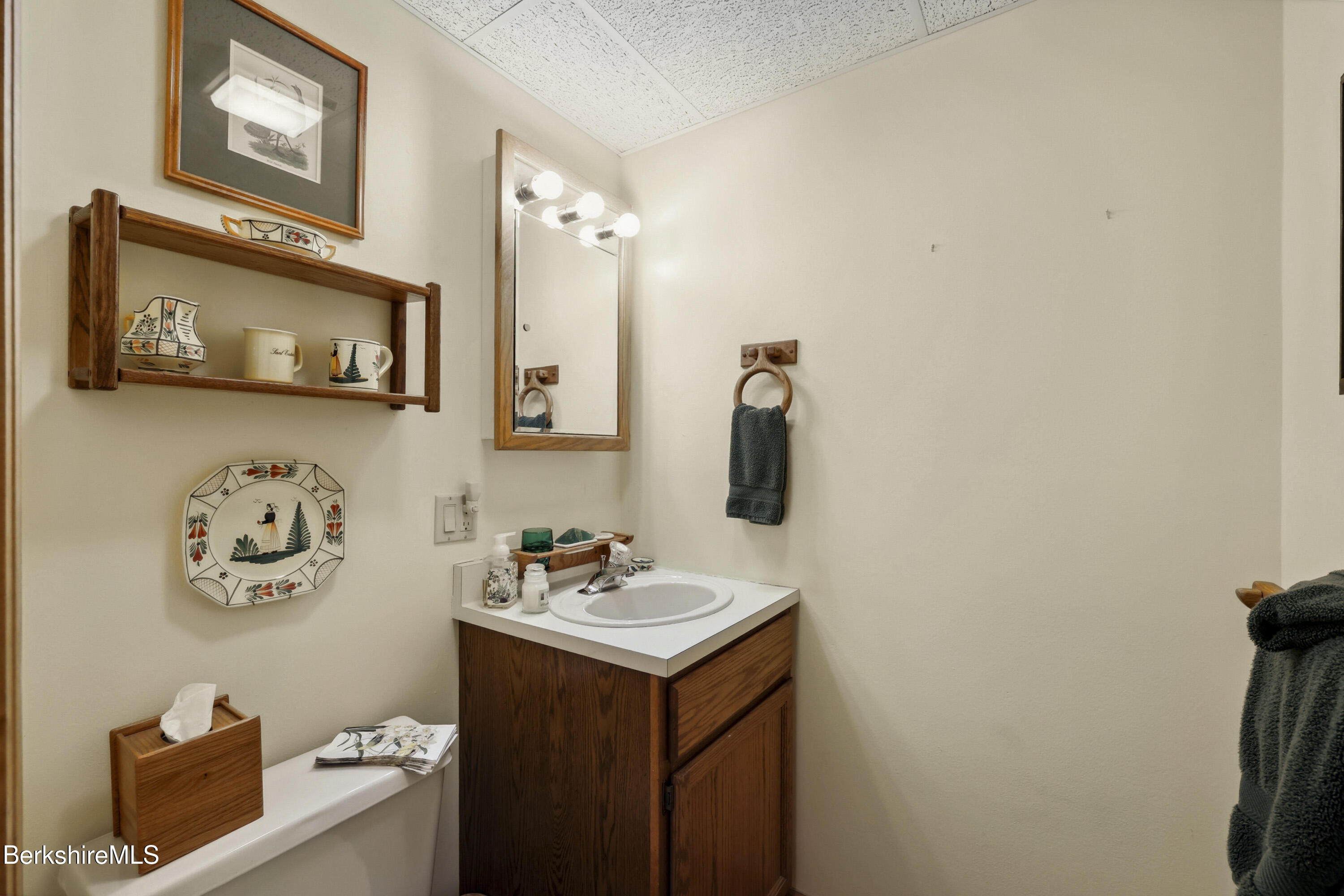 29 Old Village Rd, Alford, Massachusetts image 46