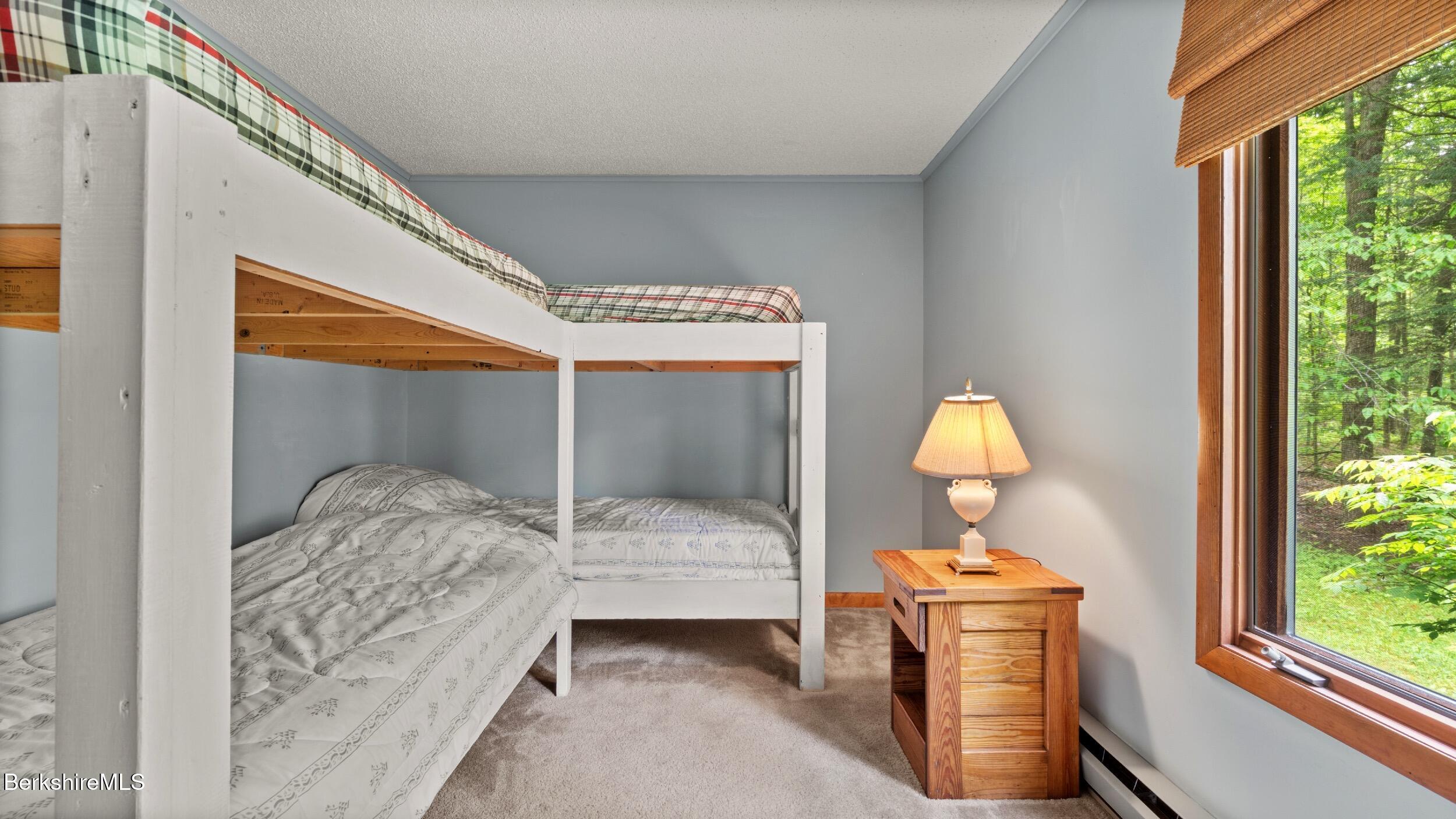15 Elk Dr, Lee, Massachusetts image 22