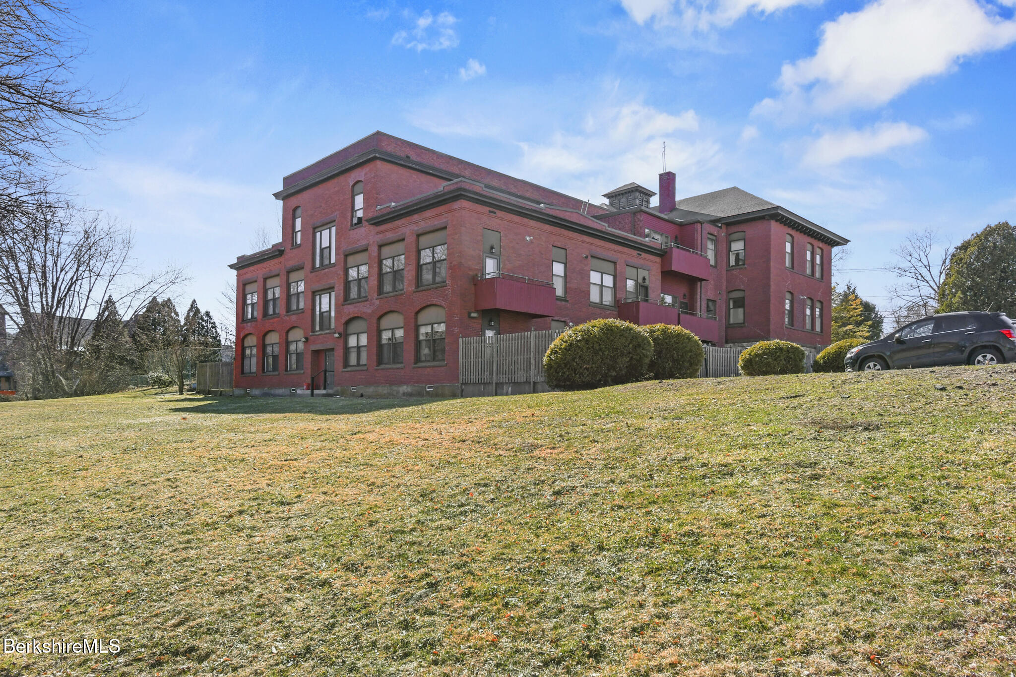 60 North St #9, Dalton, Massachusetts image 41