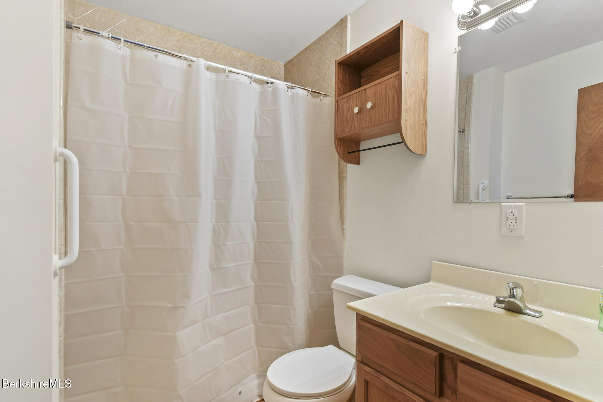60 North St #9, Dalton, Massachusetts image 32