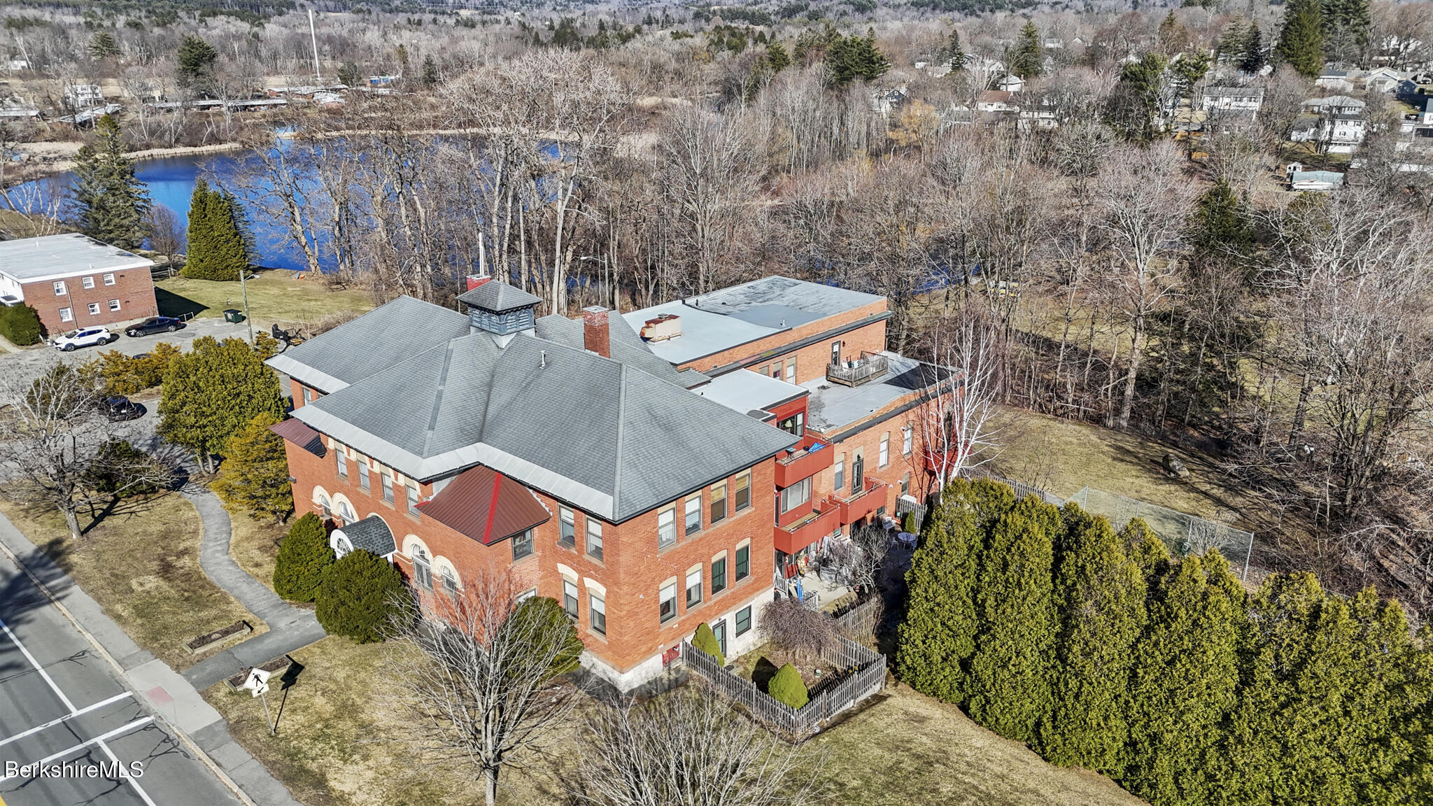60 North St #9, Dalton, Massachusetts image 3