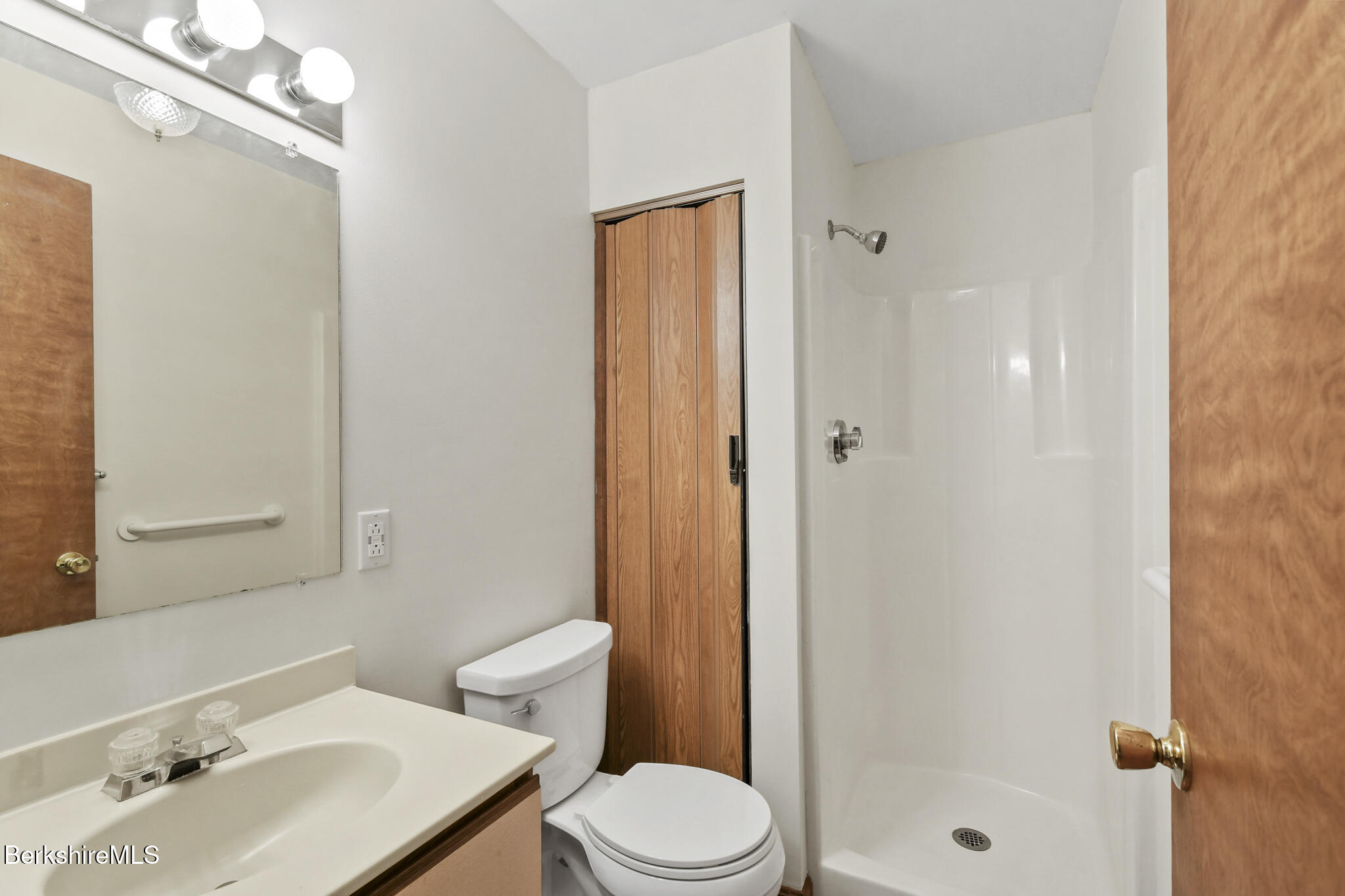 60 North St #9, Dalton, Massachusetts image 27