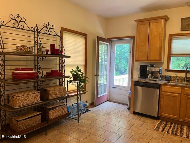 8 Stanley Dr #A-4, Great Barrington, Massachusetts image 6