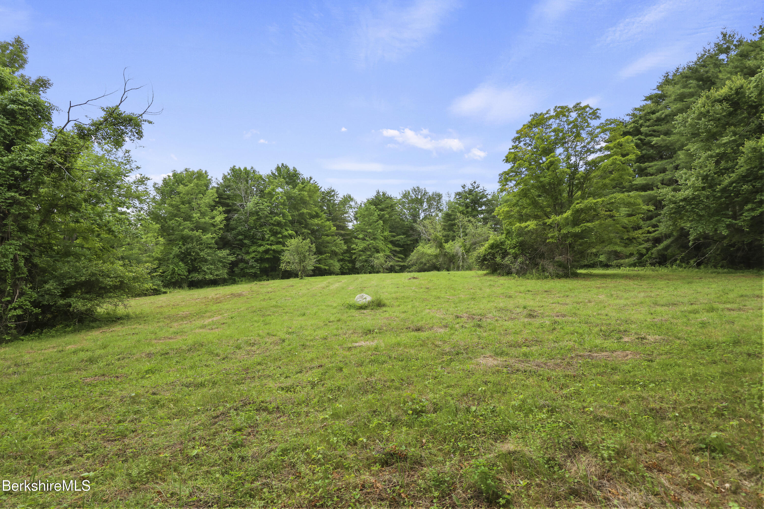 New Marlborough, Massachusetts 01230, United States, ,Land,Active,186819