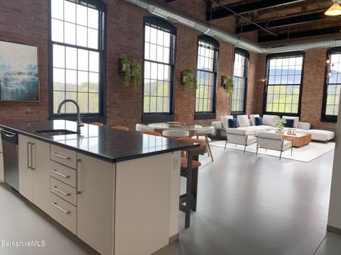 Condo For Sale - 160 Water St #407<br/> Williamstown, MA 01267