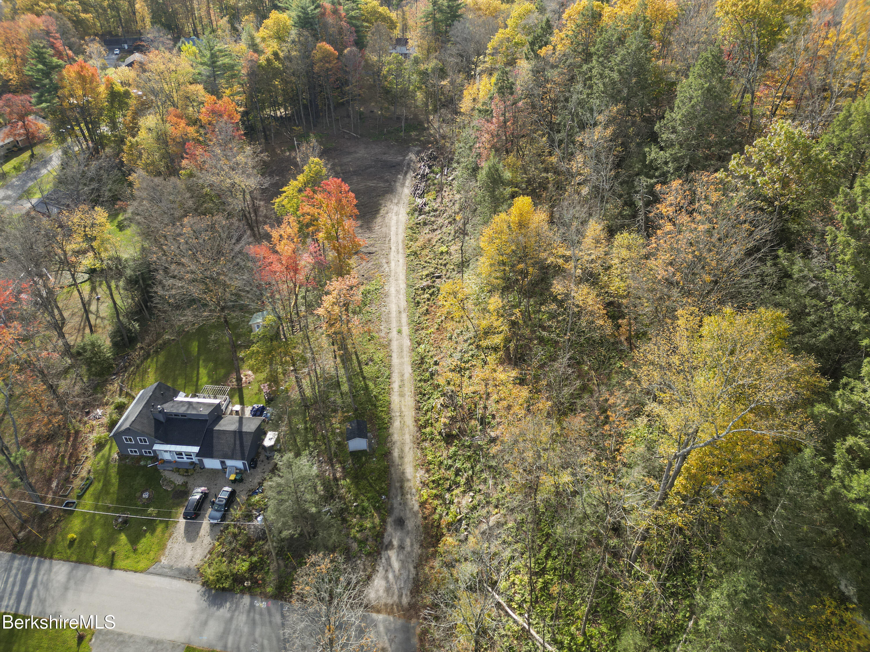 Lee, Massachusetts 01238, United States, ,Land,Active,244724