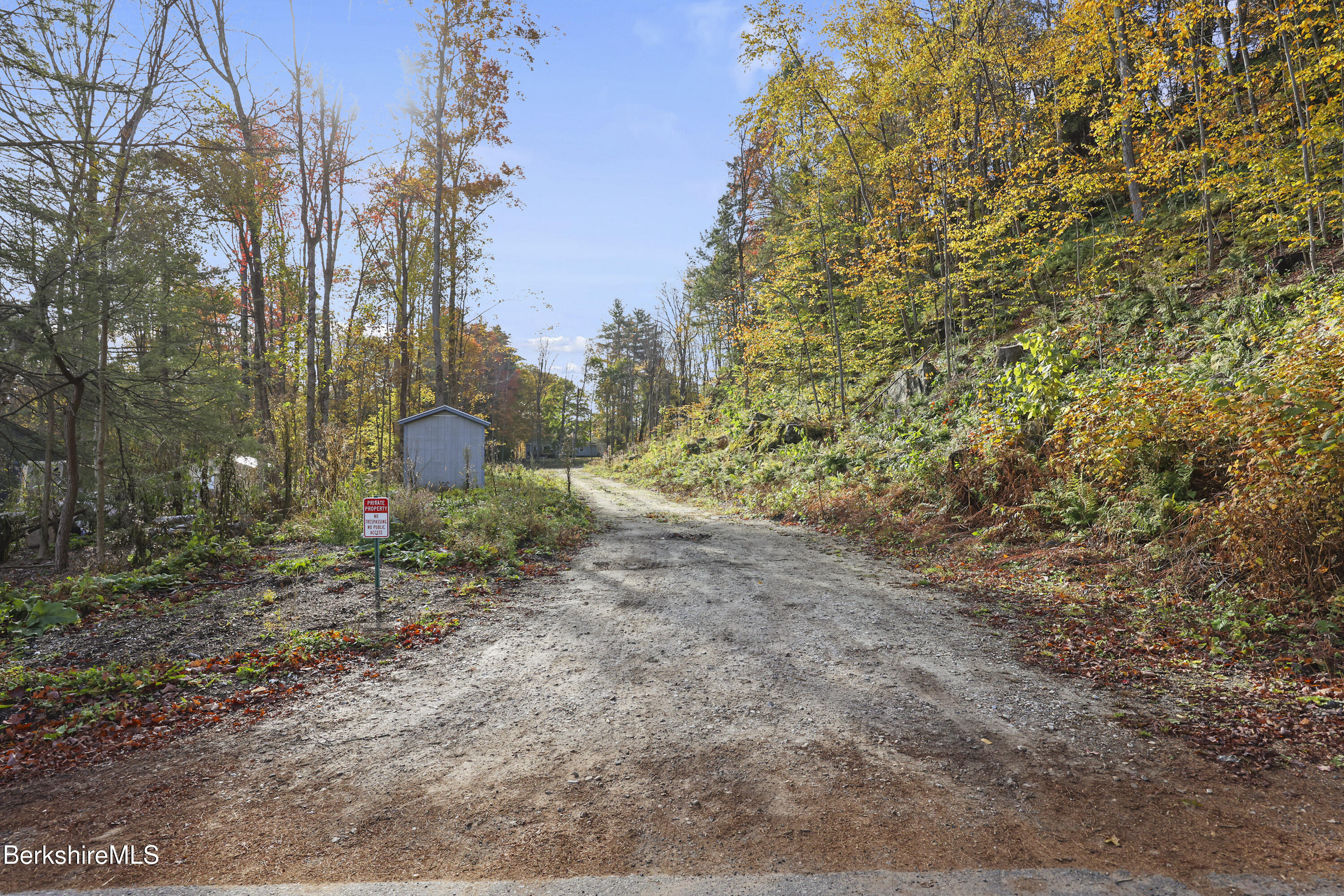 Lee, Massachusetts 01238, United States, ,Land,Active,244724