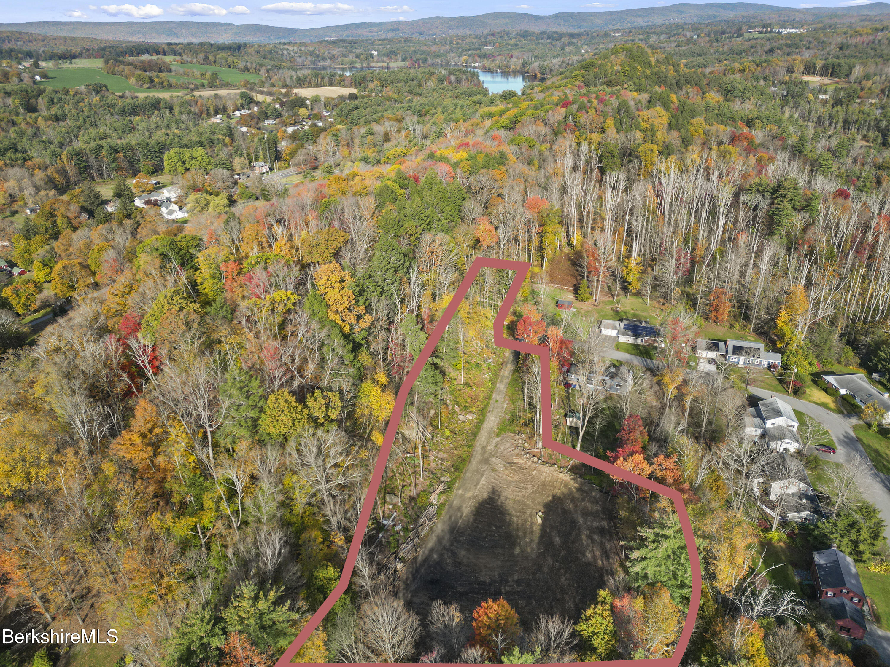 Lee, Massachusetts 01238, United States, ,Land,Active,244724