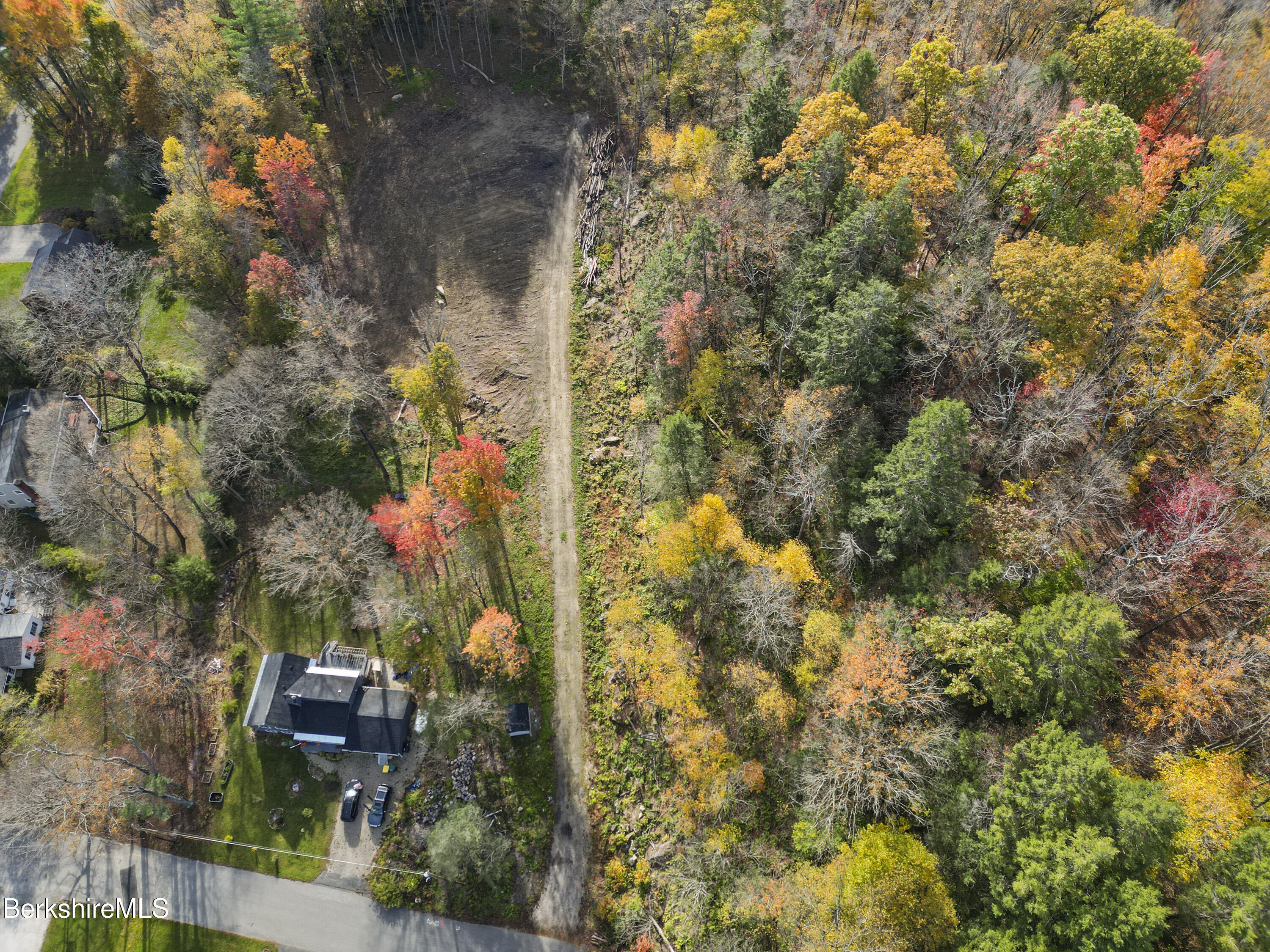 Lee, Massachusetts 01238, United States, ,Land,Active,244724