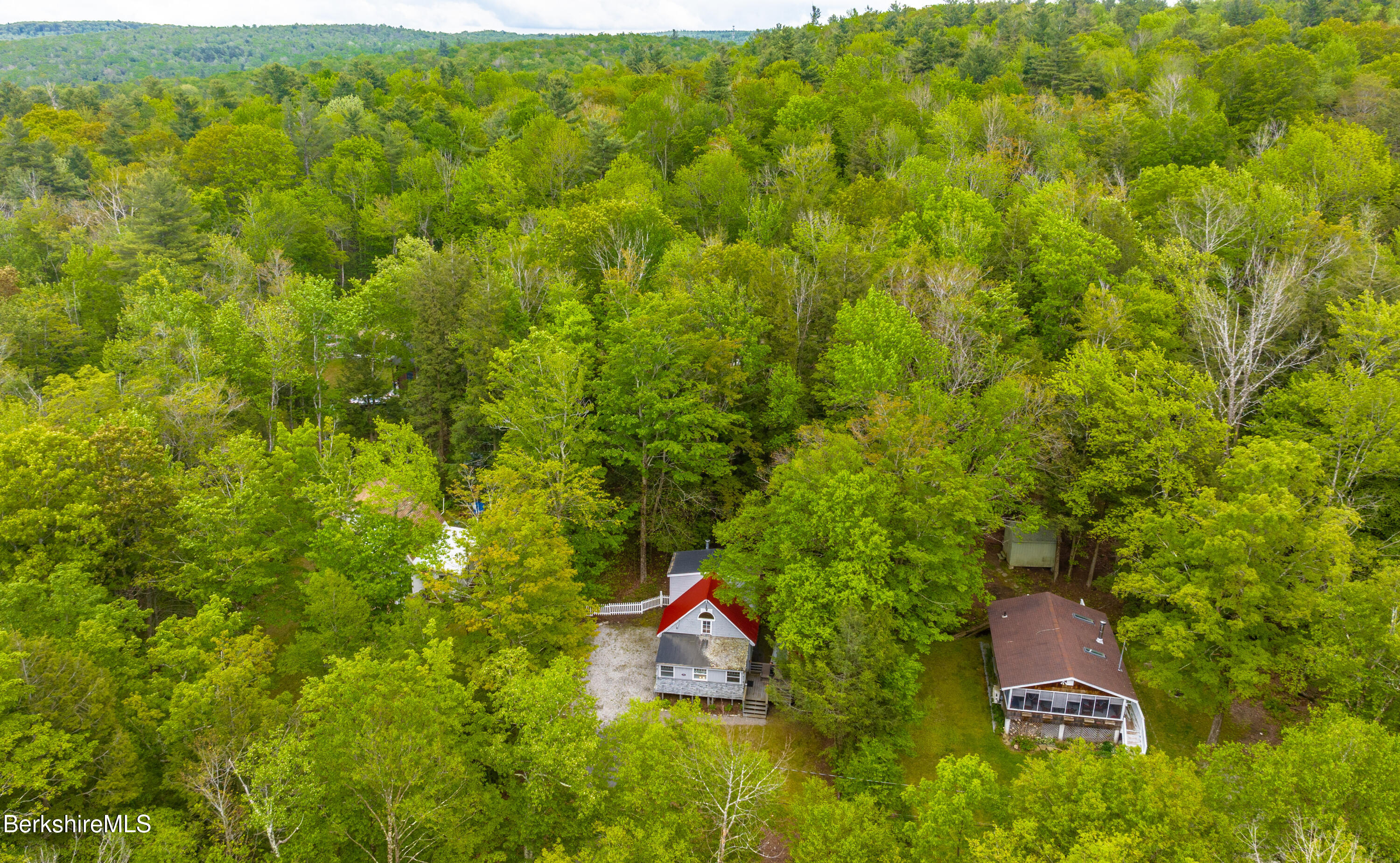 151 Excalibur Dr, Becket, Massachusetts image 30