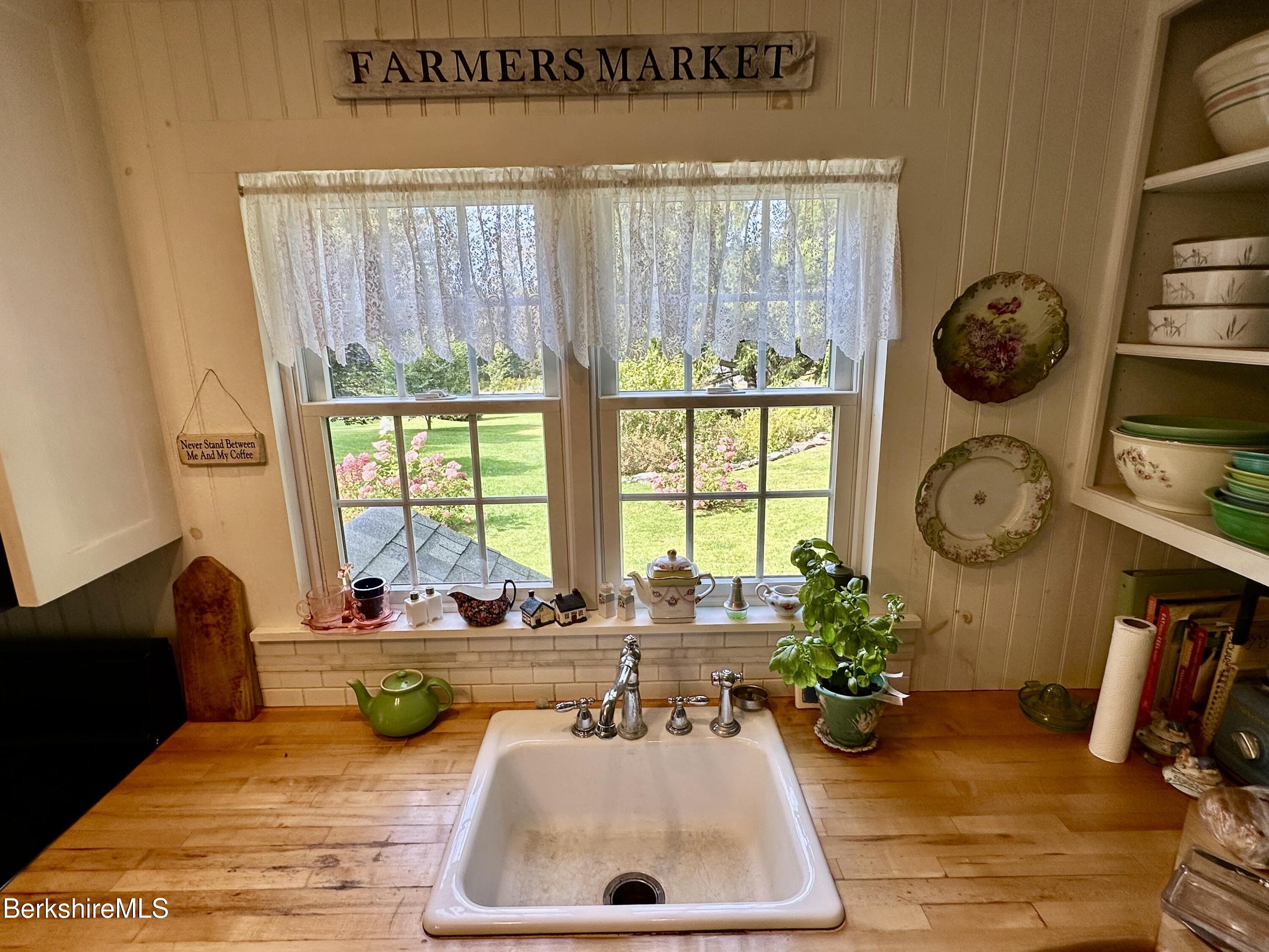118 Old Shaker Rd, New Lebanon, New York image 15