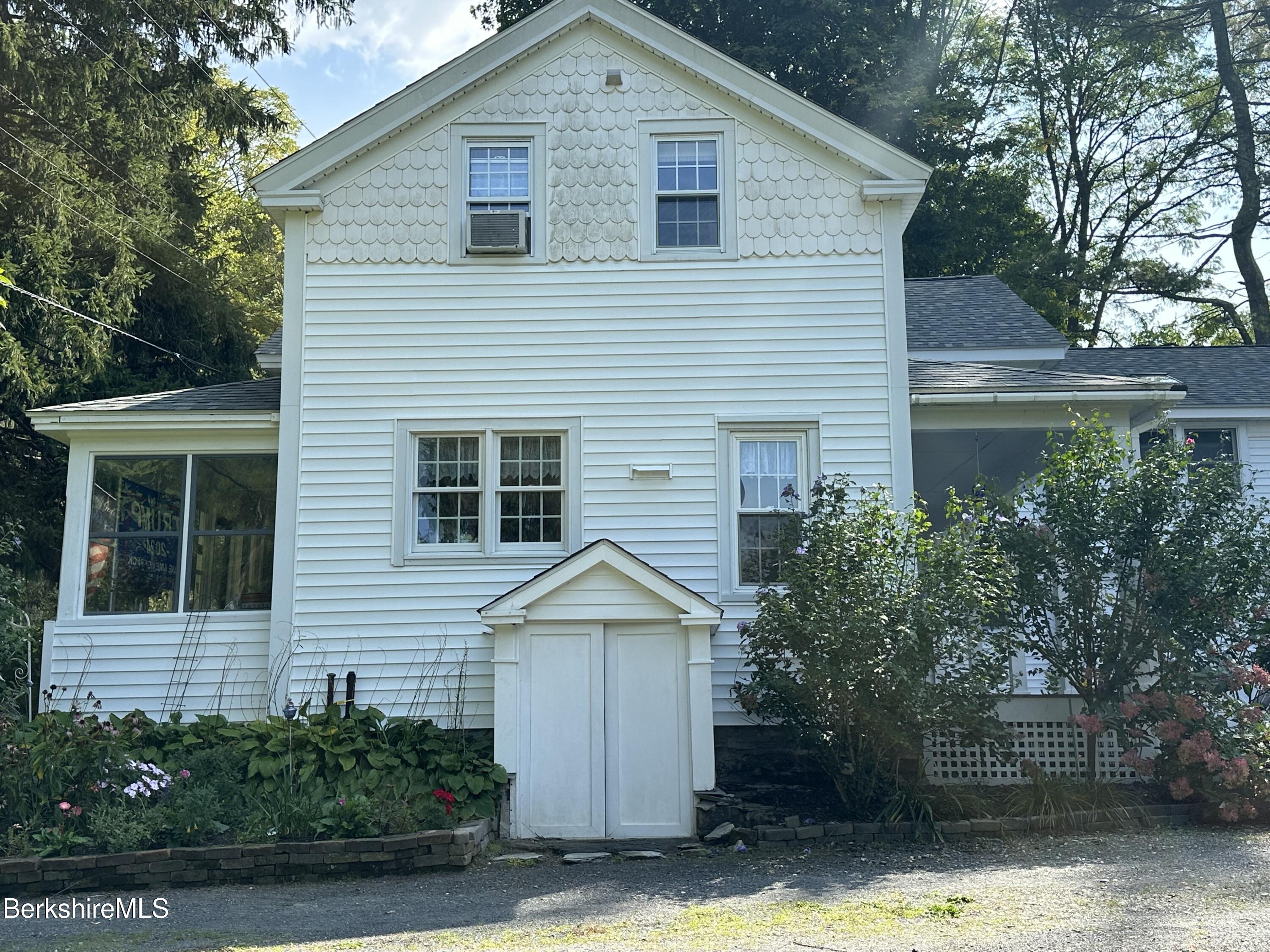 118 Old Shaker Rd, New Lebanon, New York image 4
