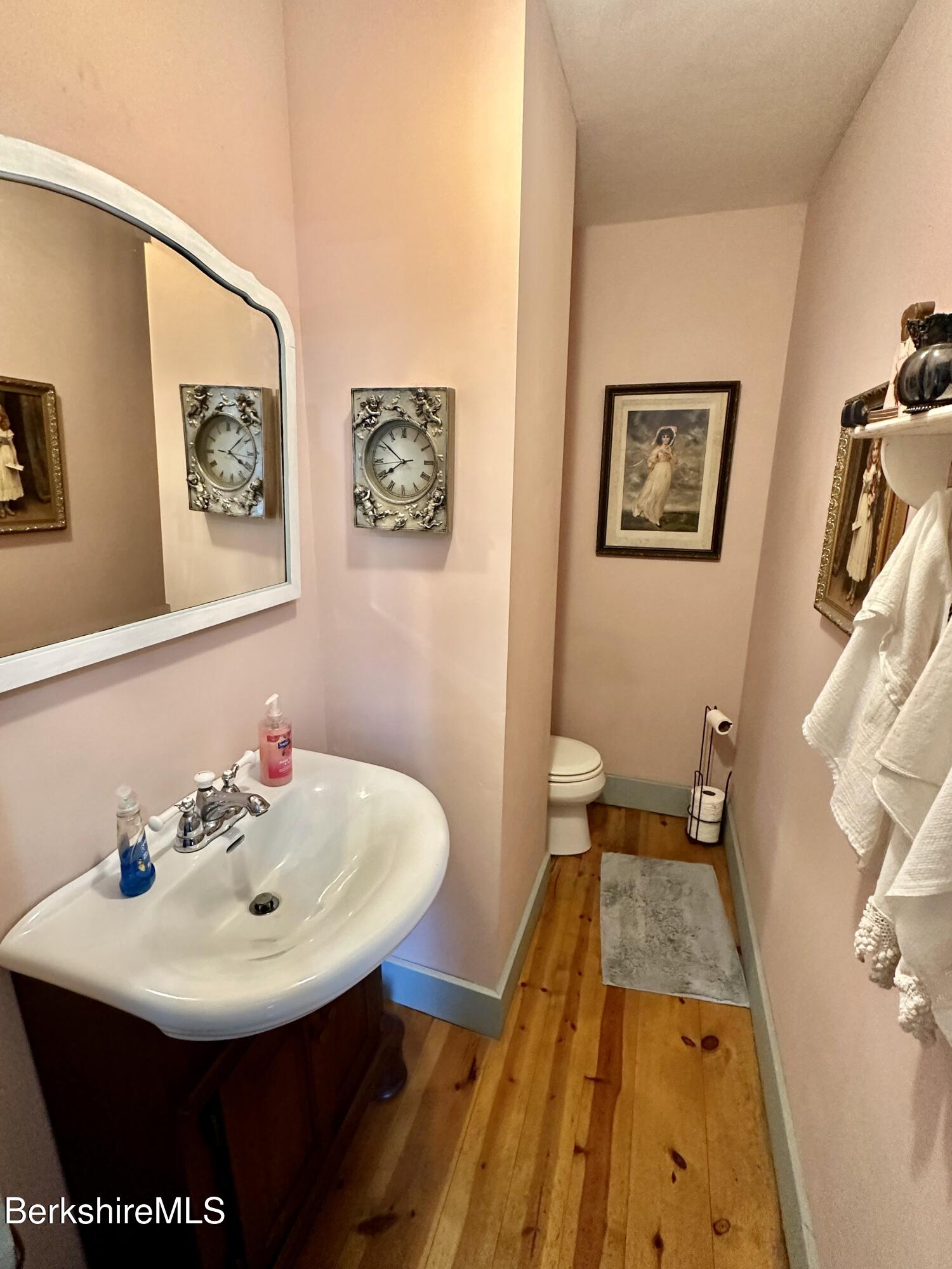 118 Old Shaker Rd, New Lebanon, New York image 29