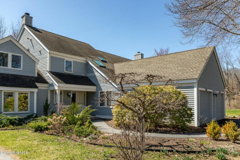 Condo For Sale - 87 Canaan Rd #3F<br/> Salisbury, CT 06068