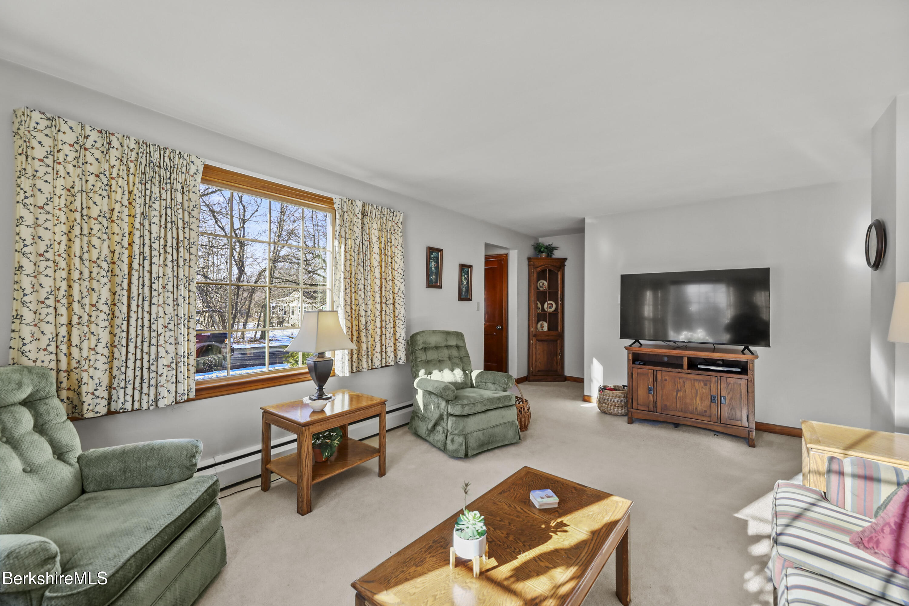 210 Phelps Ave, North Adams, Massachusetts image 11