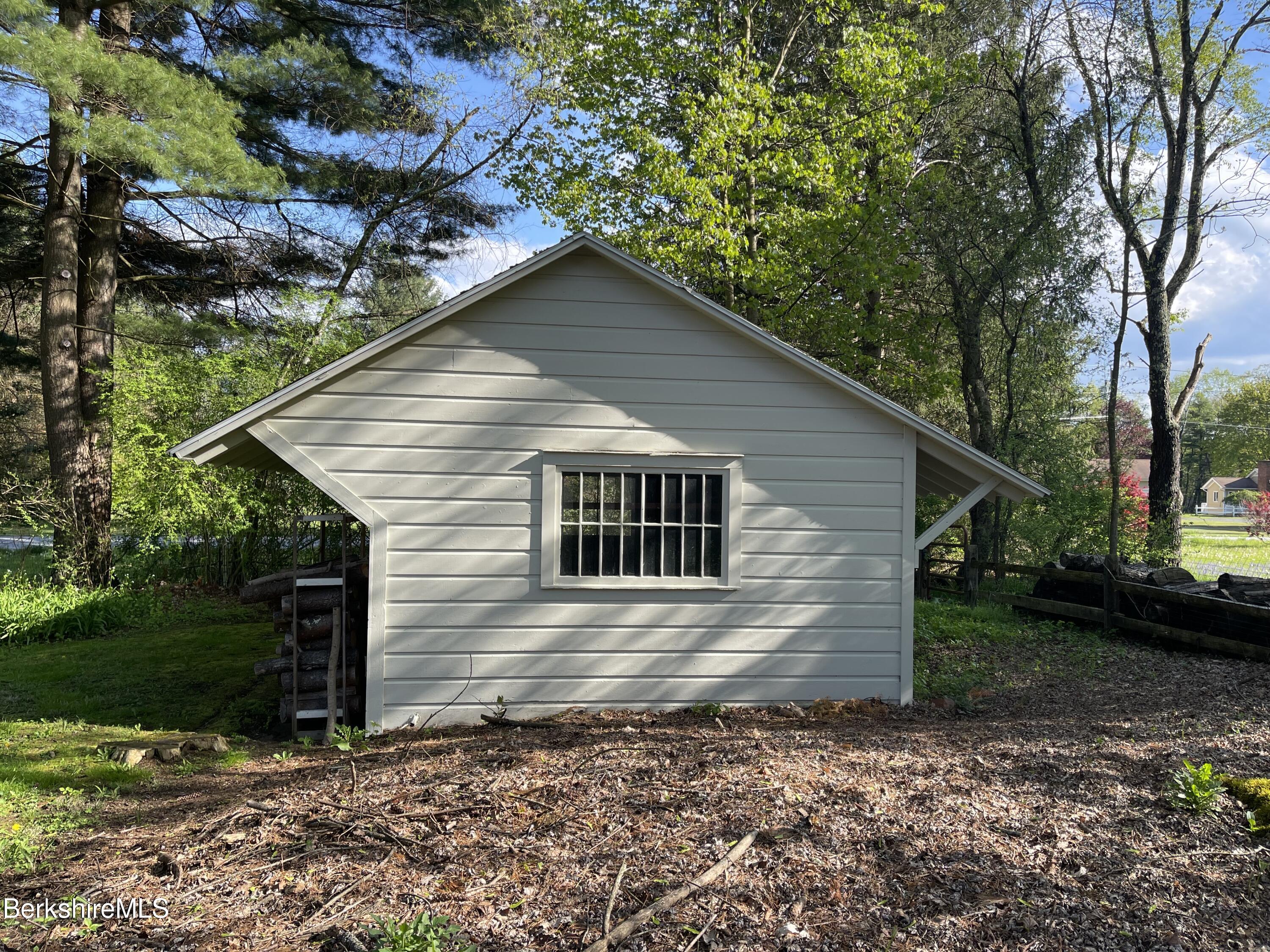5 Grant Ln, Great Barrington, Massachusetts image 11