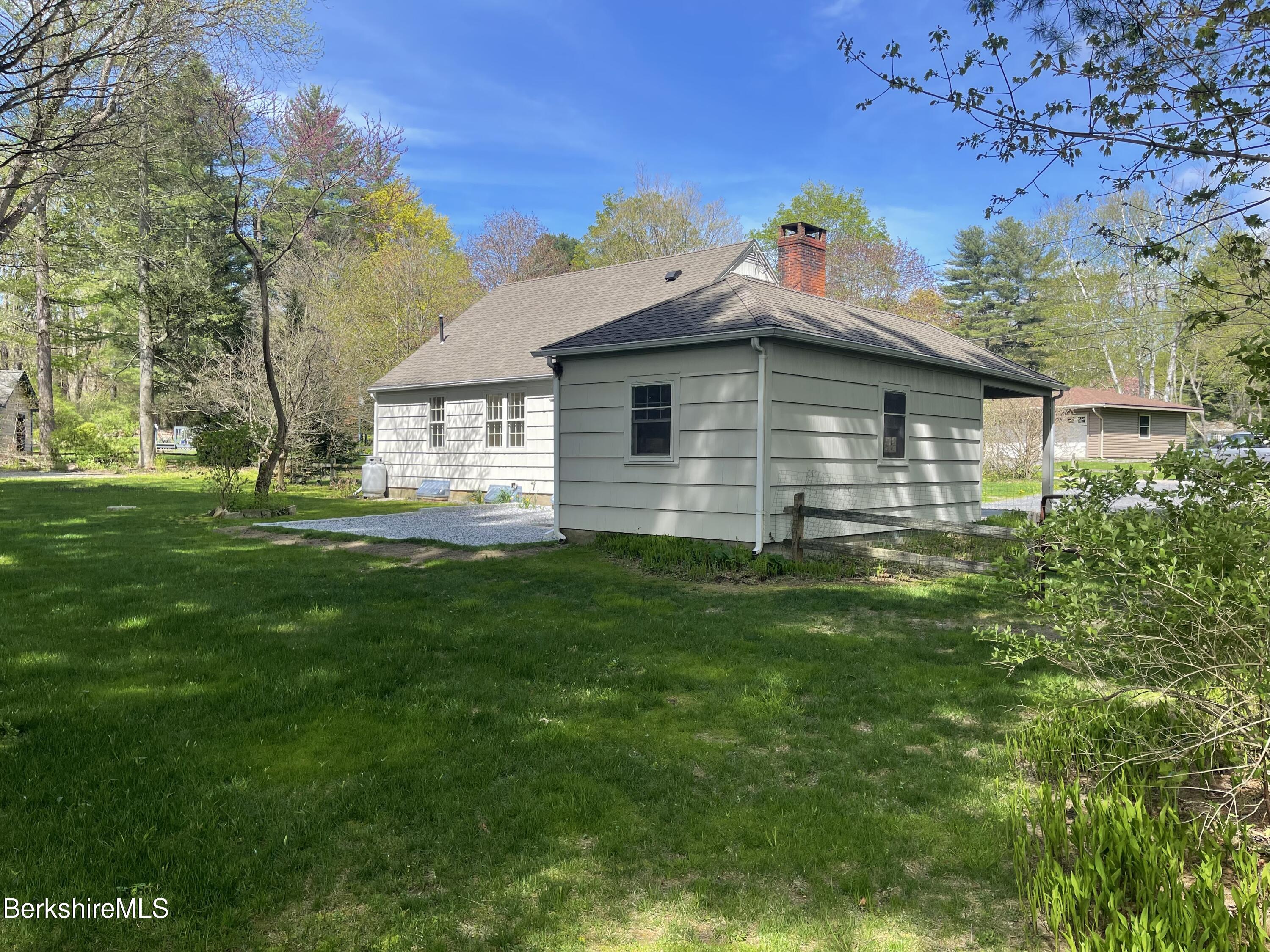 5 Grant Ln, Great Barrington, Massachusetts image 9