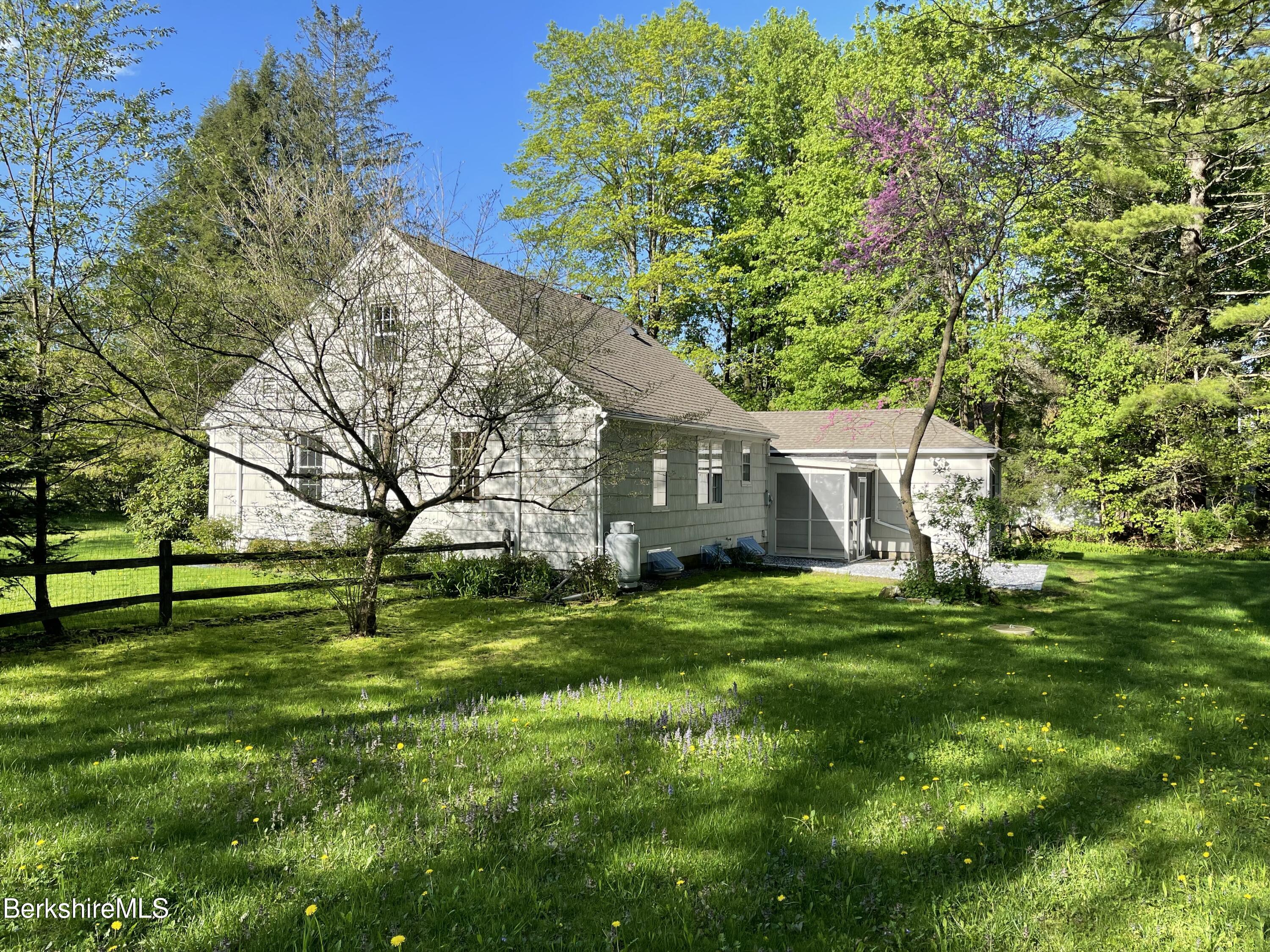 5 Grant Ln, Great Barrington, Massachusetts image 1