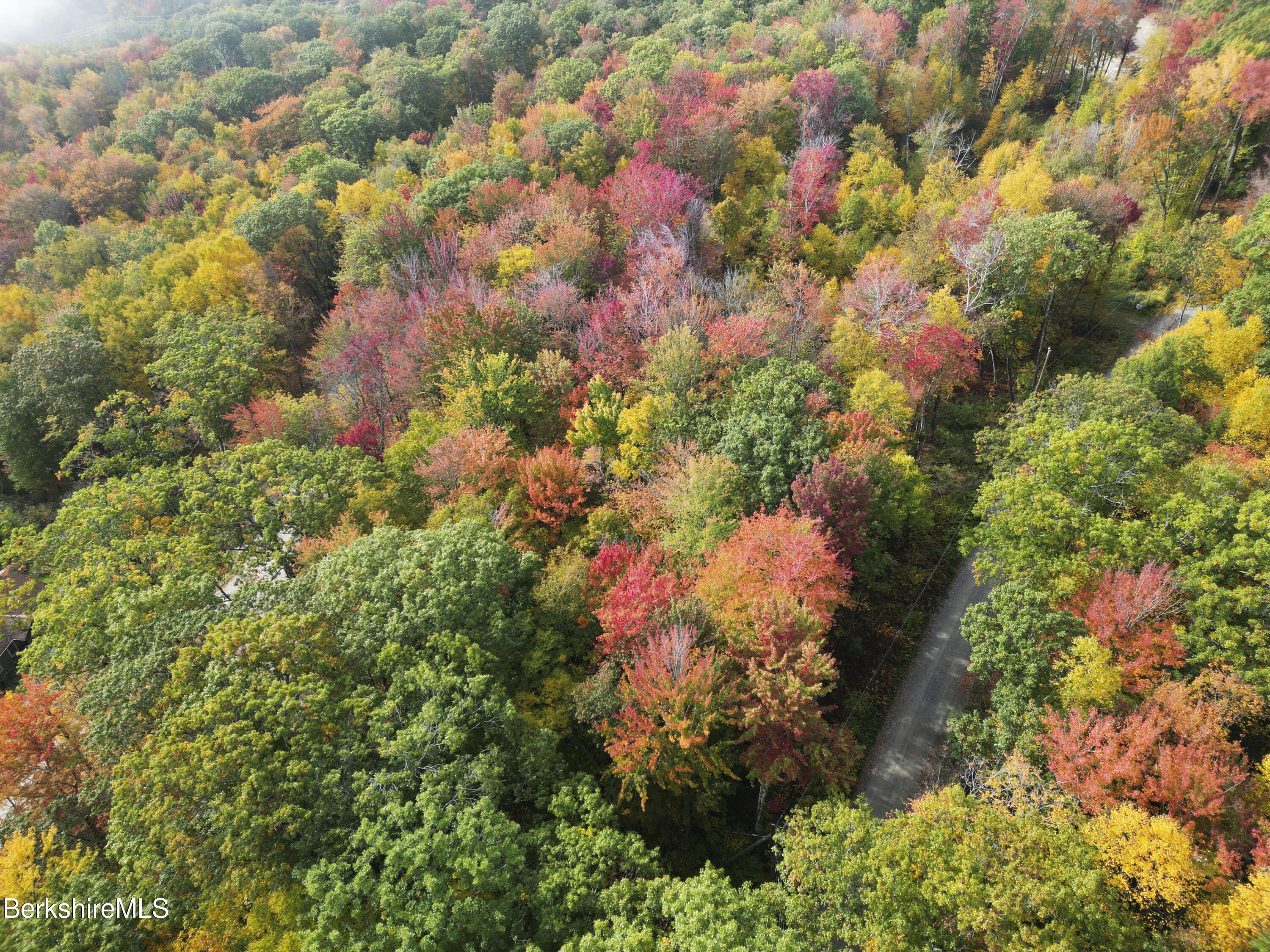 Silver Lot 1 & 2 St, Lanesborough, Massachusetts image 8